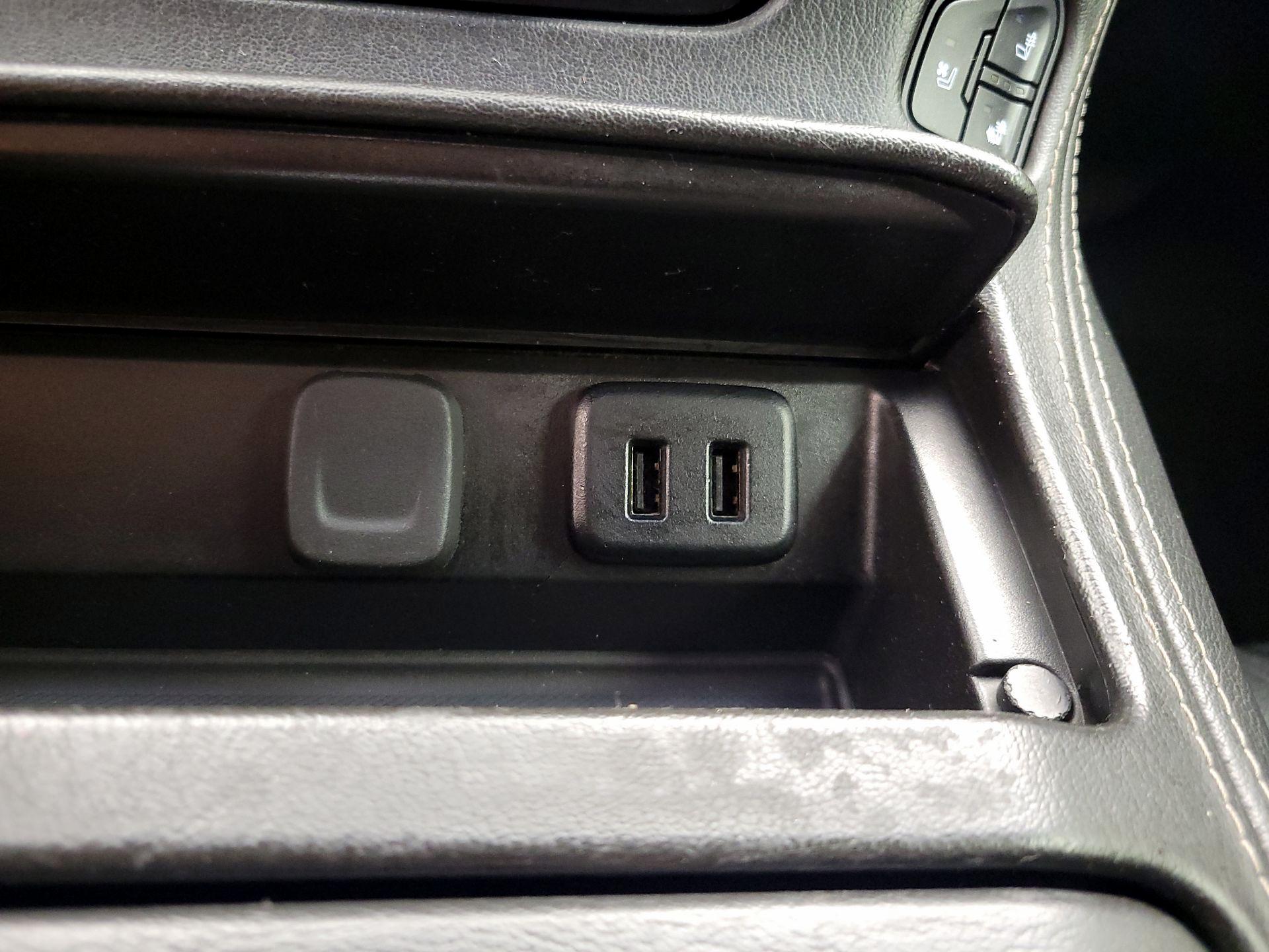 Thumbnail: 2019 Chevrolet Tahoe - 18