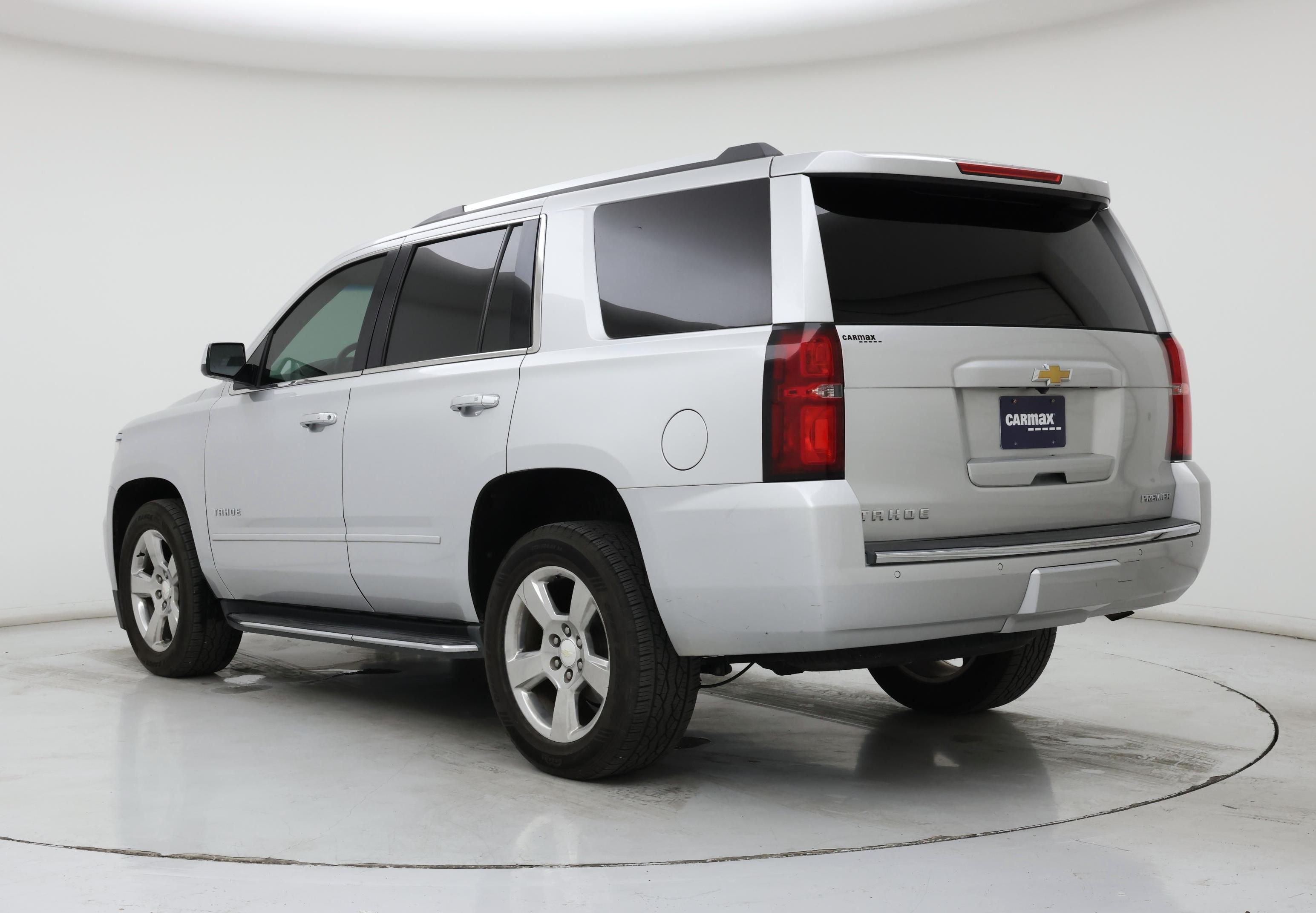 Thumbnail: 2019 Chevrolet Tahoe - 2