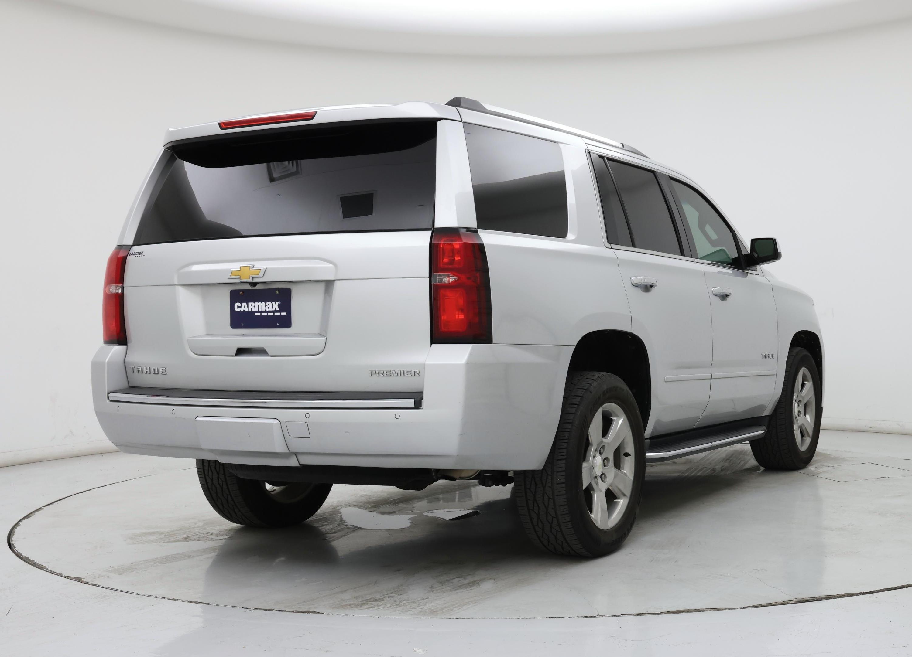Thumbnail: 2019 Chevrolet Tahoe - 8