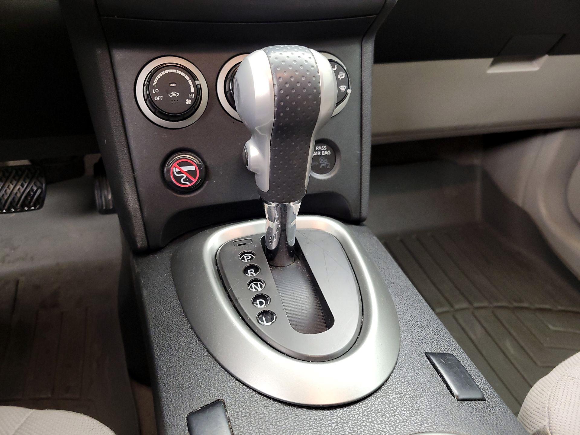 Thumbnail: 2014 Nissan Rogue - 17