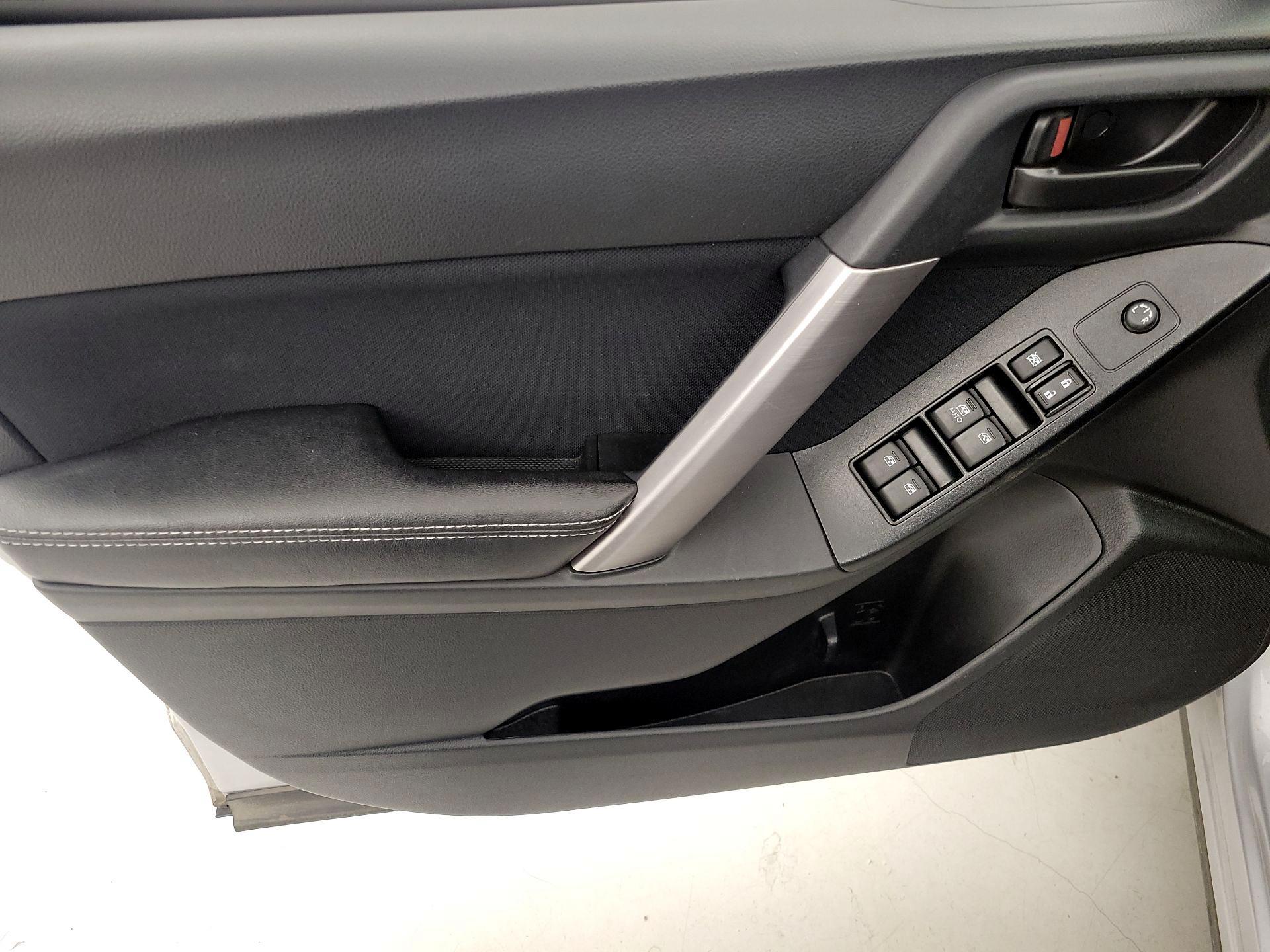 Thumbnail: 2016 Subaru Forester - 12