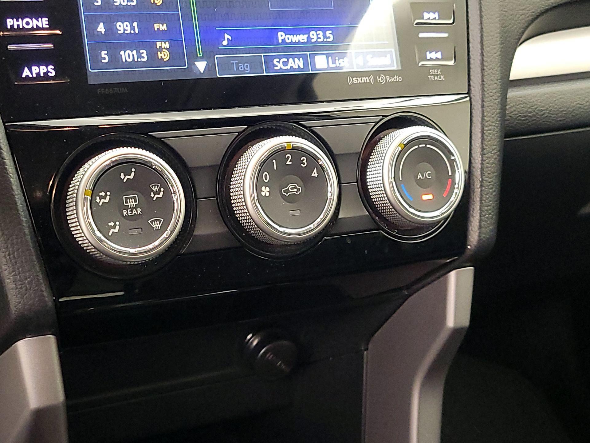 Thumbnail: 2016 Subaru Forester - 16