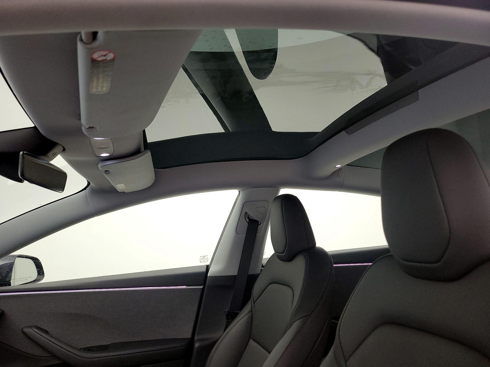 Thumbnail: 2025 Tesla Model 3 - 18