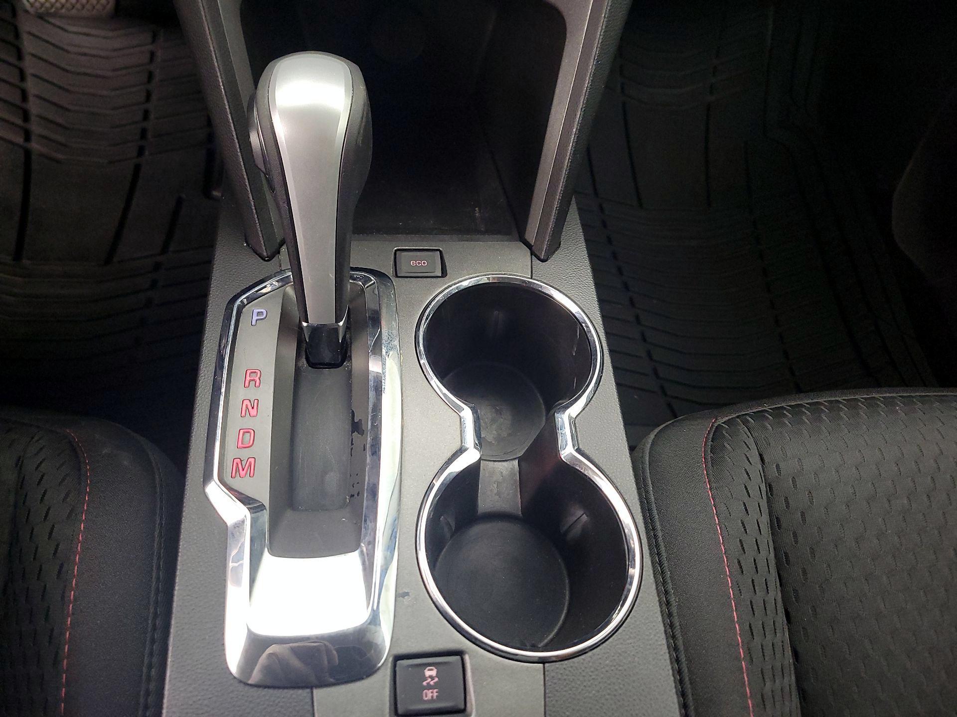 Thumbnail: 2015 GMC Terrain - 16