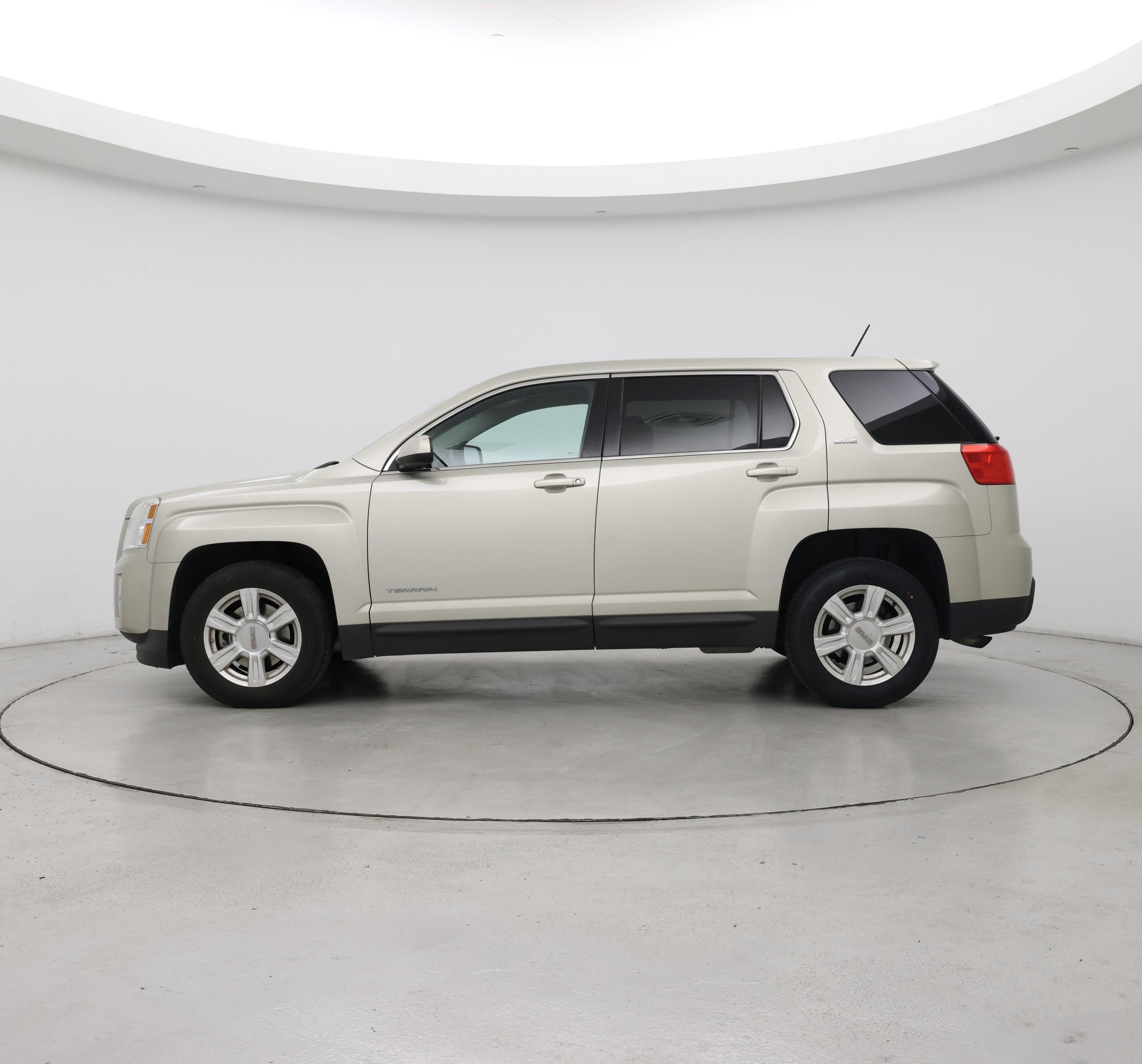 Thumbnail: 2015 GMC Terrain - 3