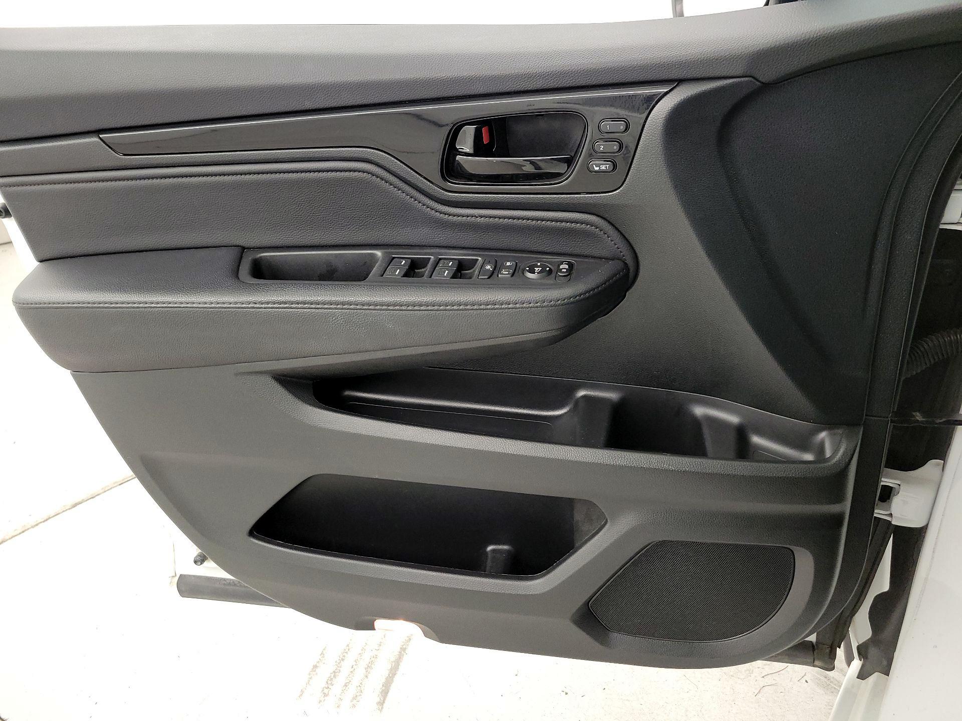 Thumbnail: 2021 Honda Odyssey - 12