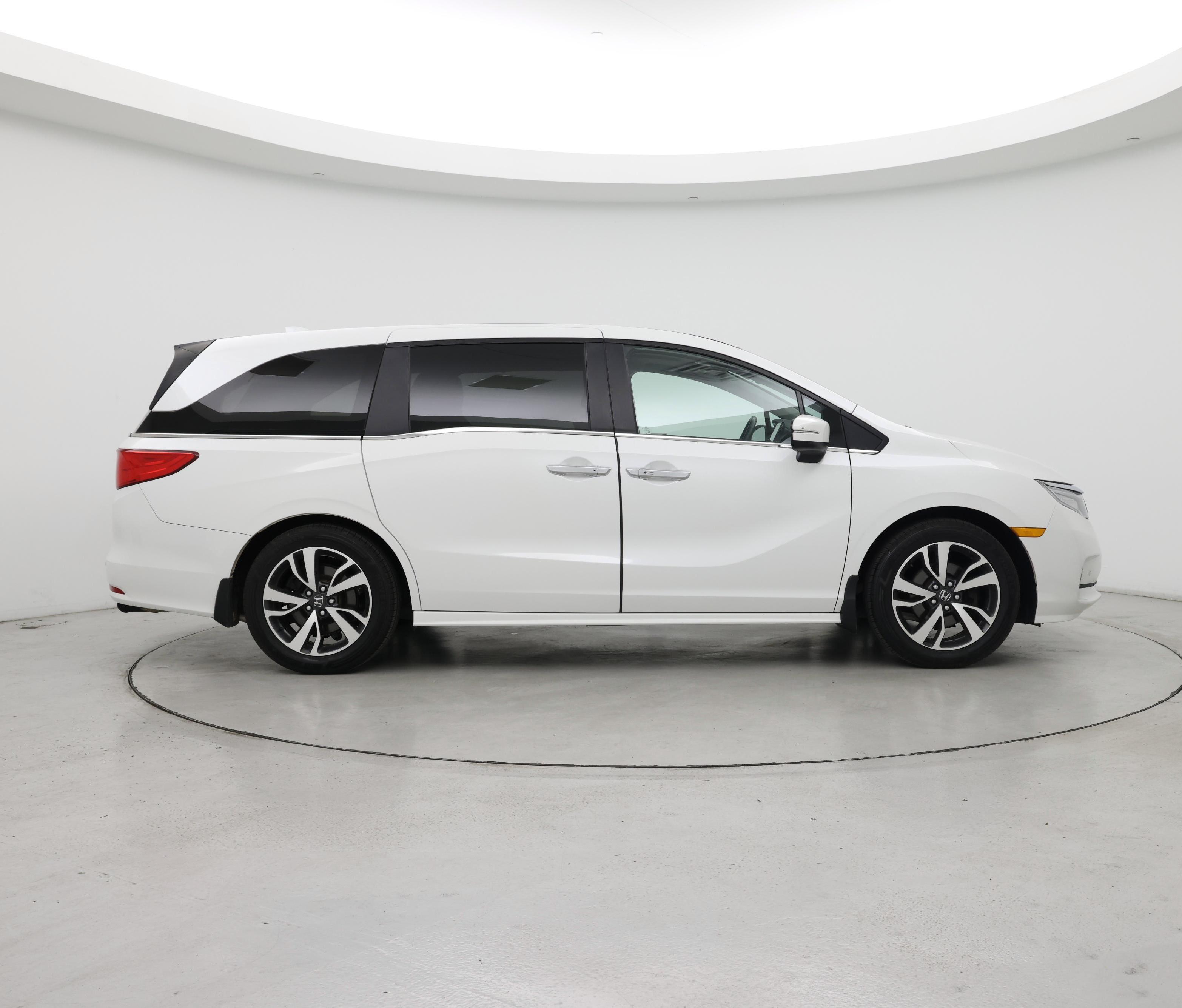Thumbnail: 2021 Honda Odyssey - 7