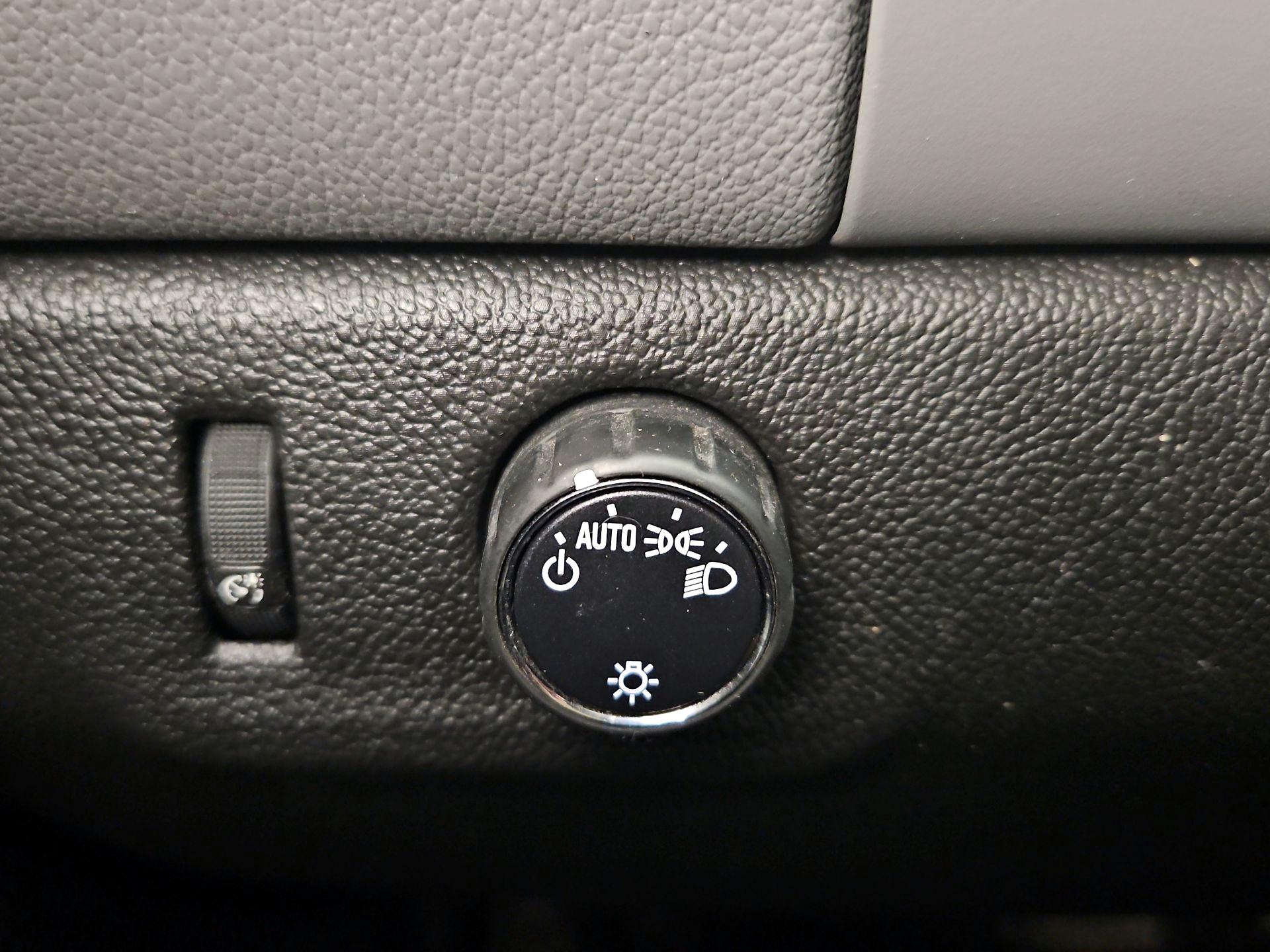 Thumbnail: 2020 Chevrolet Colorado - 13