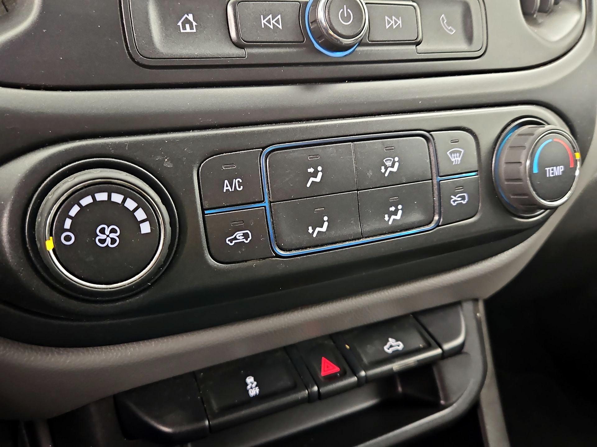 Thumbnail: 2020 Chevrolet Colorado - 16