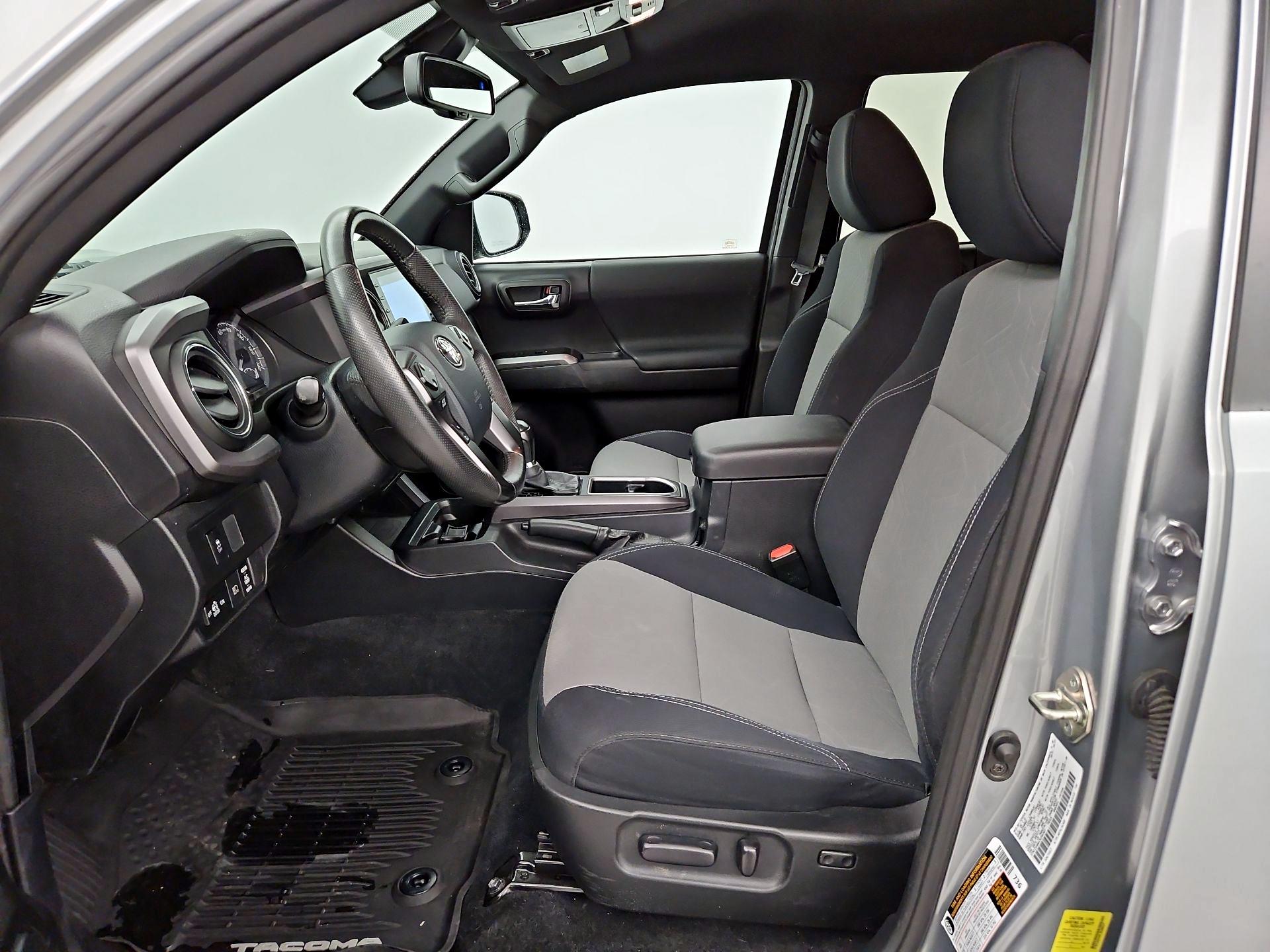 Thumbnail: 2020 Toyota Tacoma - 11