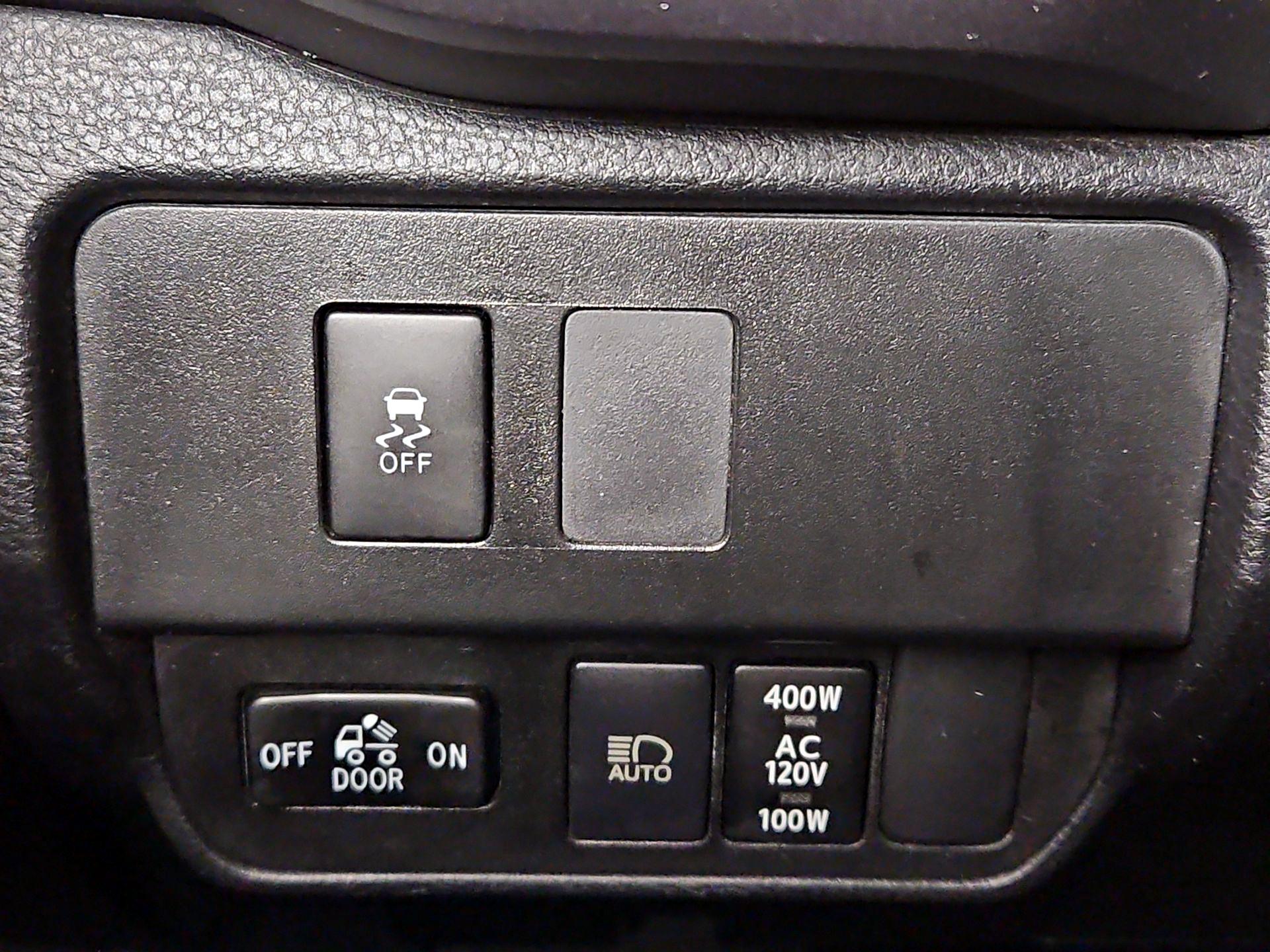 Thumbnail: 2020 Toyota Tacoma - 13