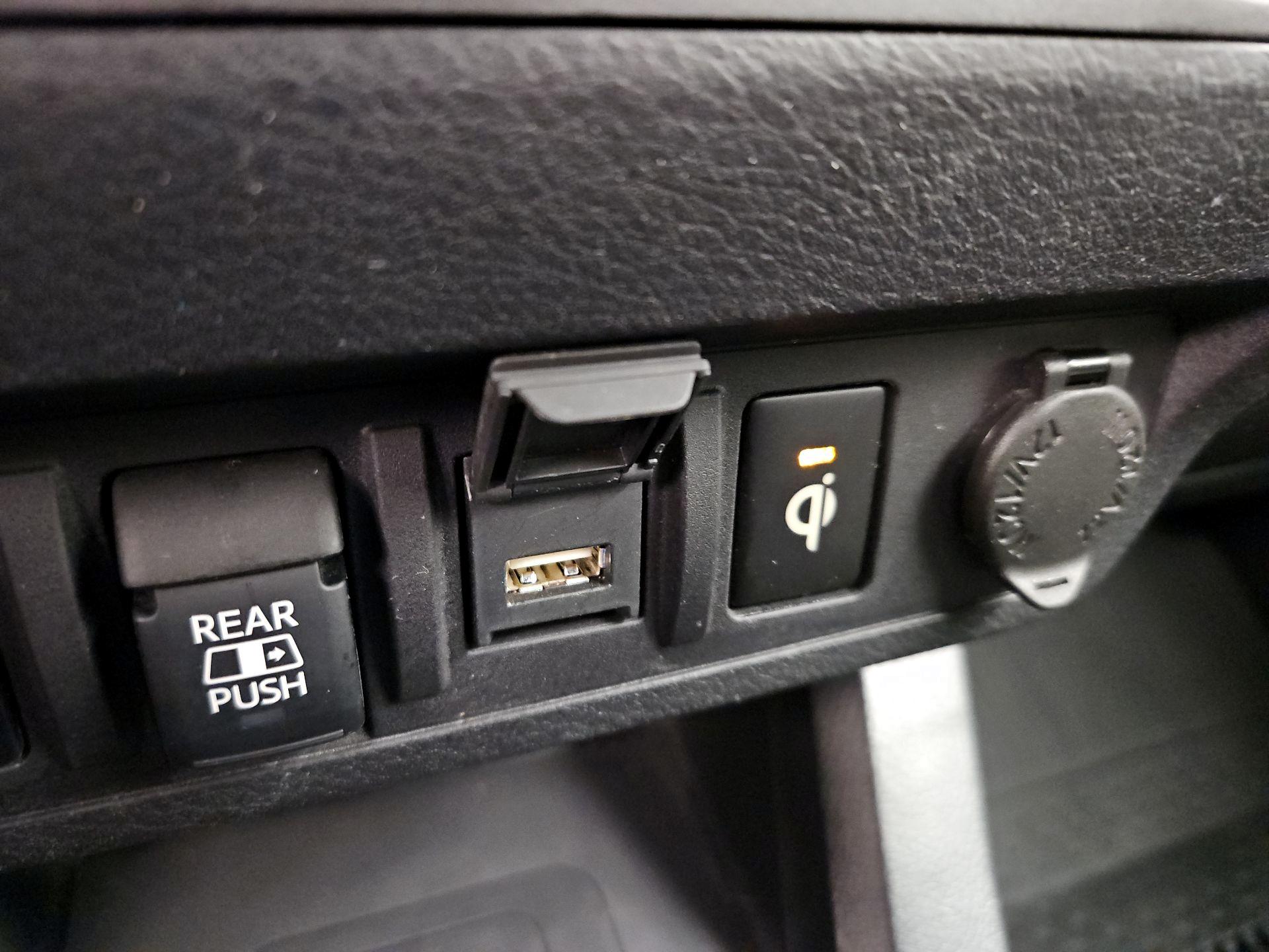 Thumbnail: 2020 Toyota Tacoma - 18