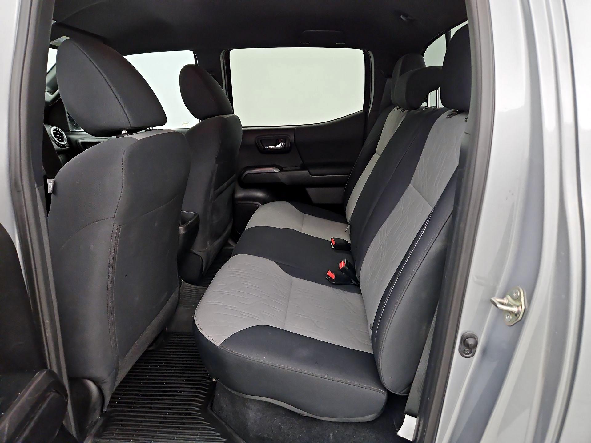 Thumbnail: 2020 Toyota Tacoma - 19