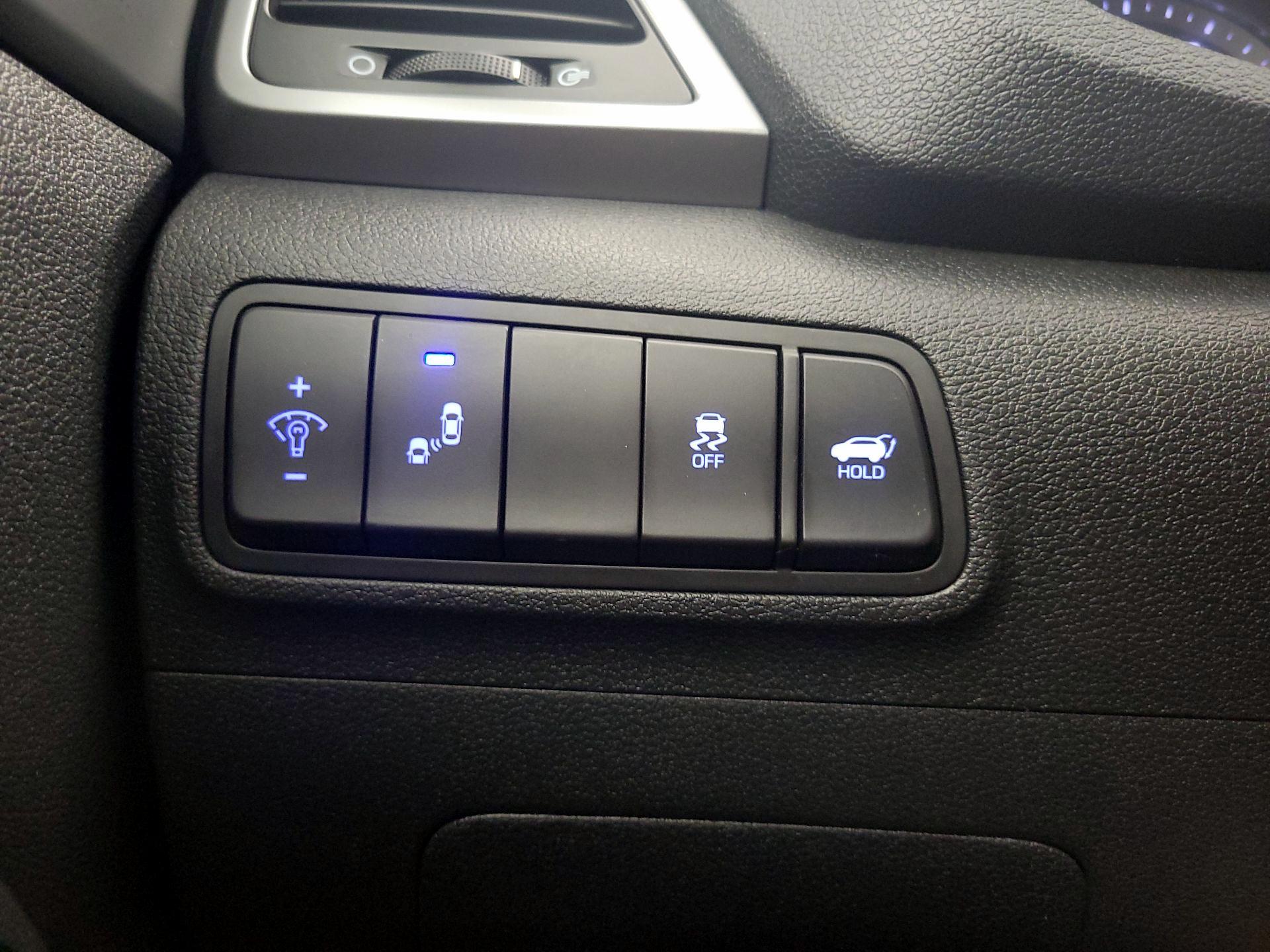 Thumbnail: 2018 Hyundai Tucson - 13