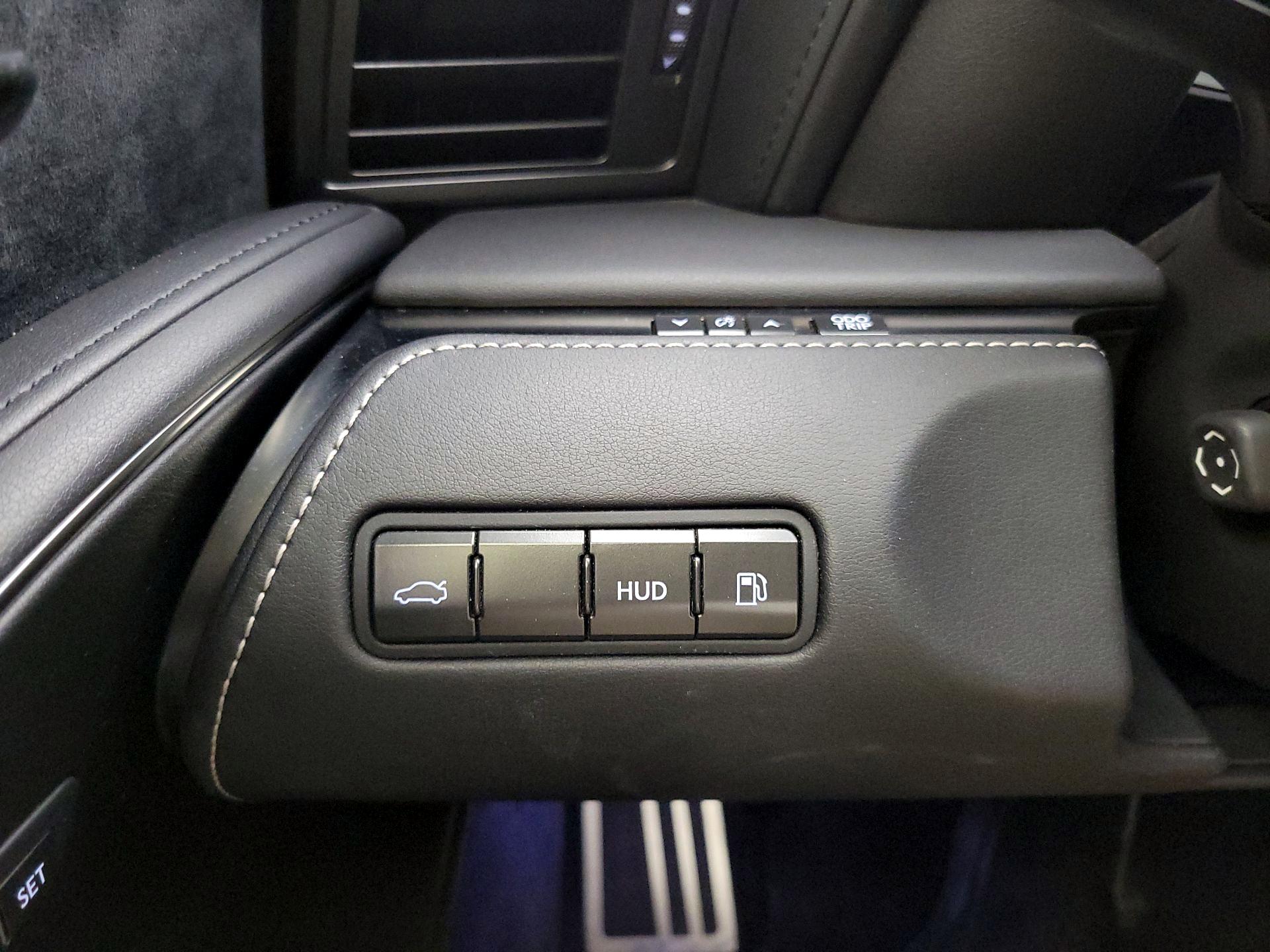 Thumbnail: 2018 Lexus LC - 13