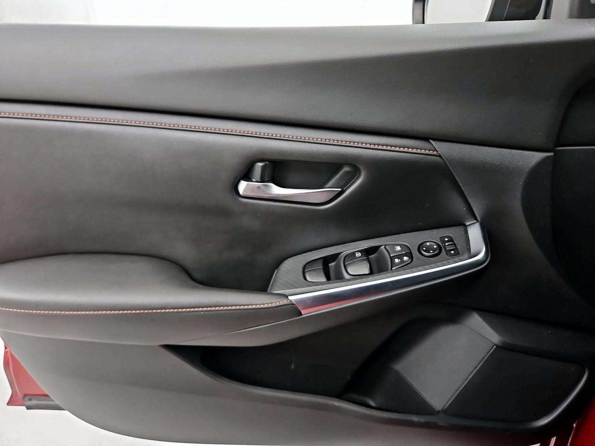 Thumbnail: 2021 Nissan Sentra - 12