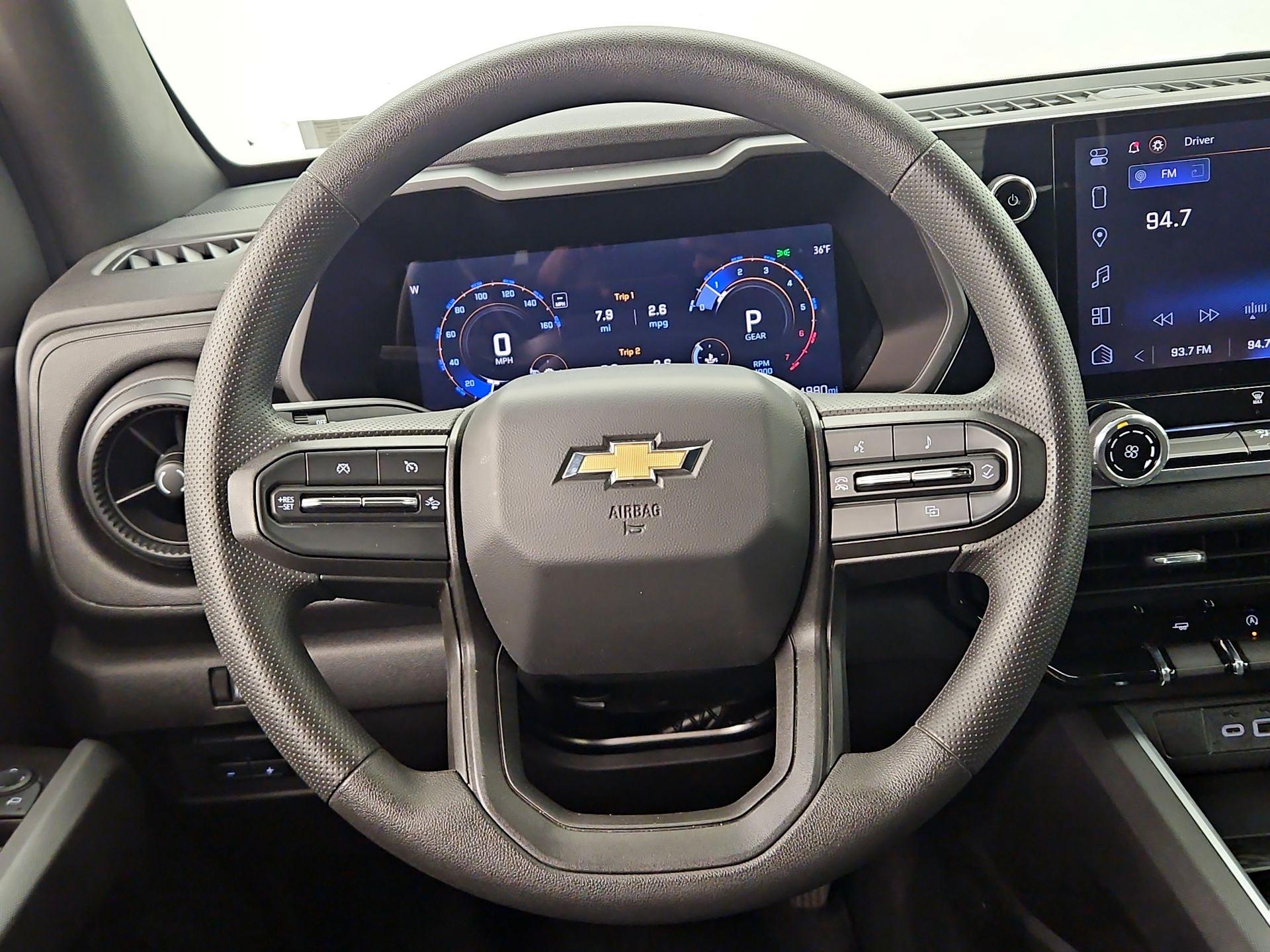 Thumbnail: 2024 Chevrolet Colorado - 10