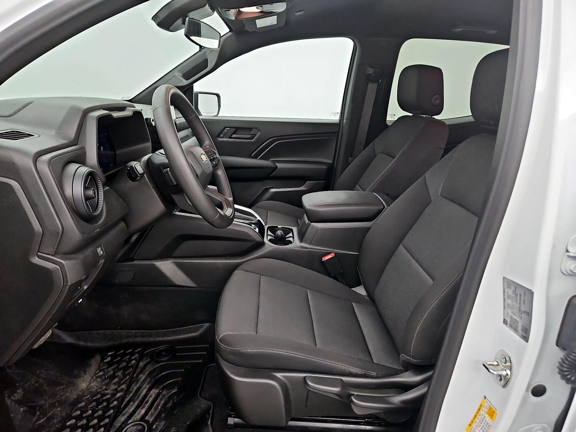 Thumbnail: 2024 Chevrolet Colorado - 11