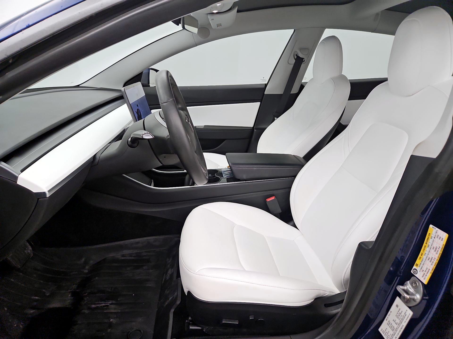 Thumbnail: 2020 Tesla Model 3 - 11