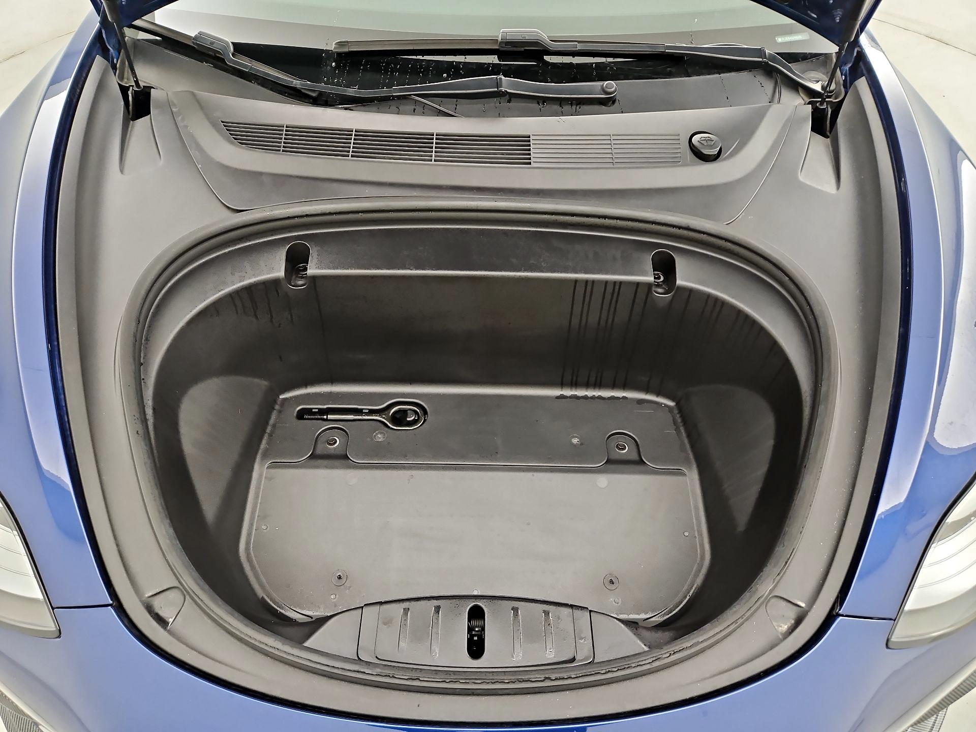 Thumbnail: 2020 Tesla Model 3 - 20