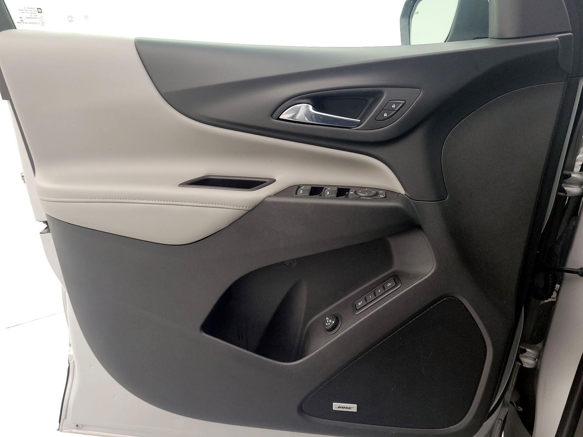 Thumbnail: 2018 Chevrolet Equinox - 12