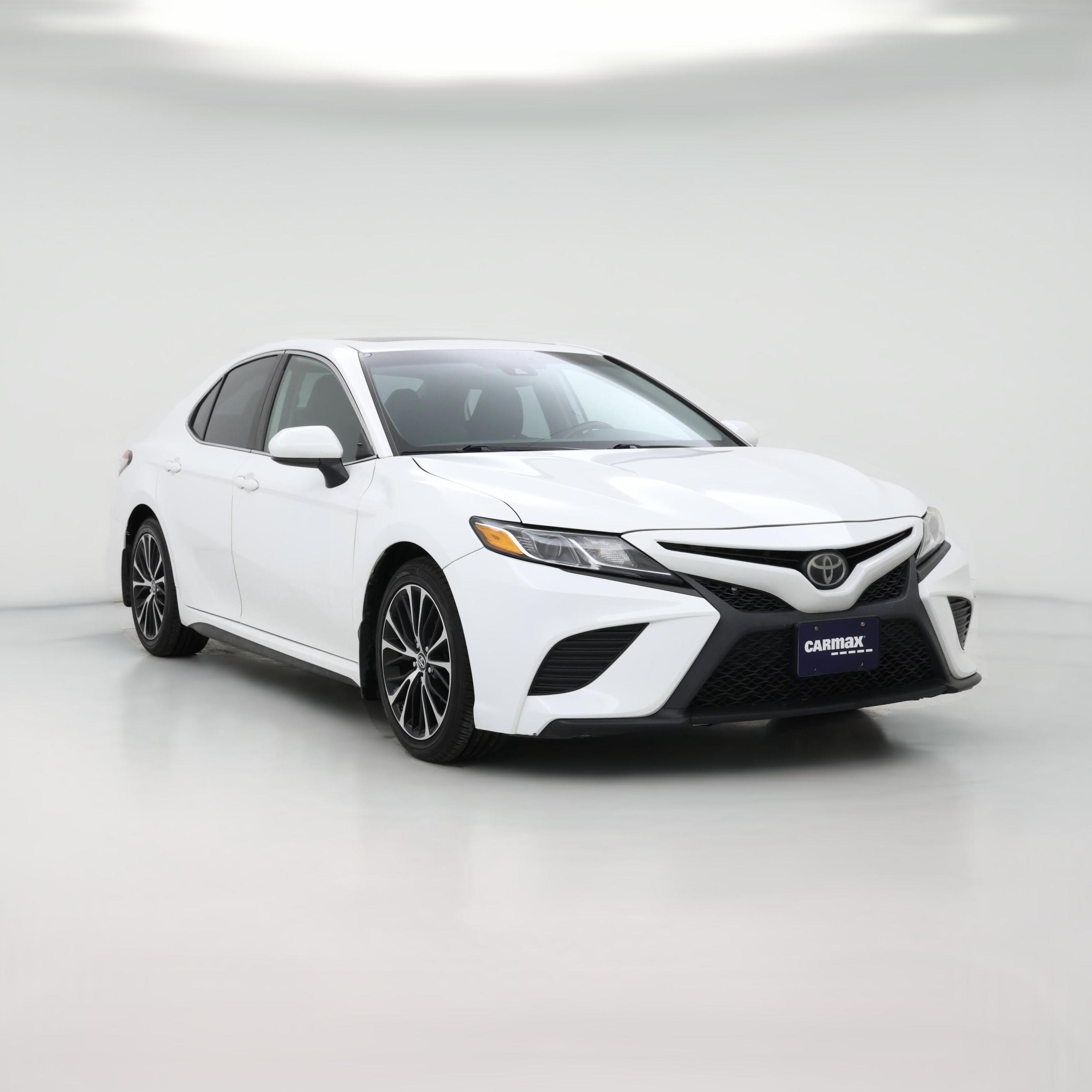 Thumbnail: 2019 Toyota Camry - 1