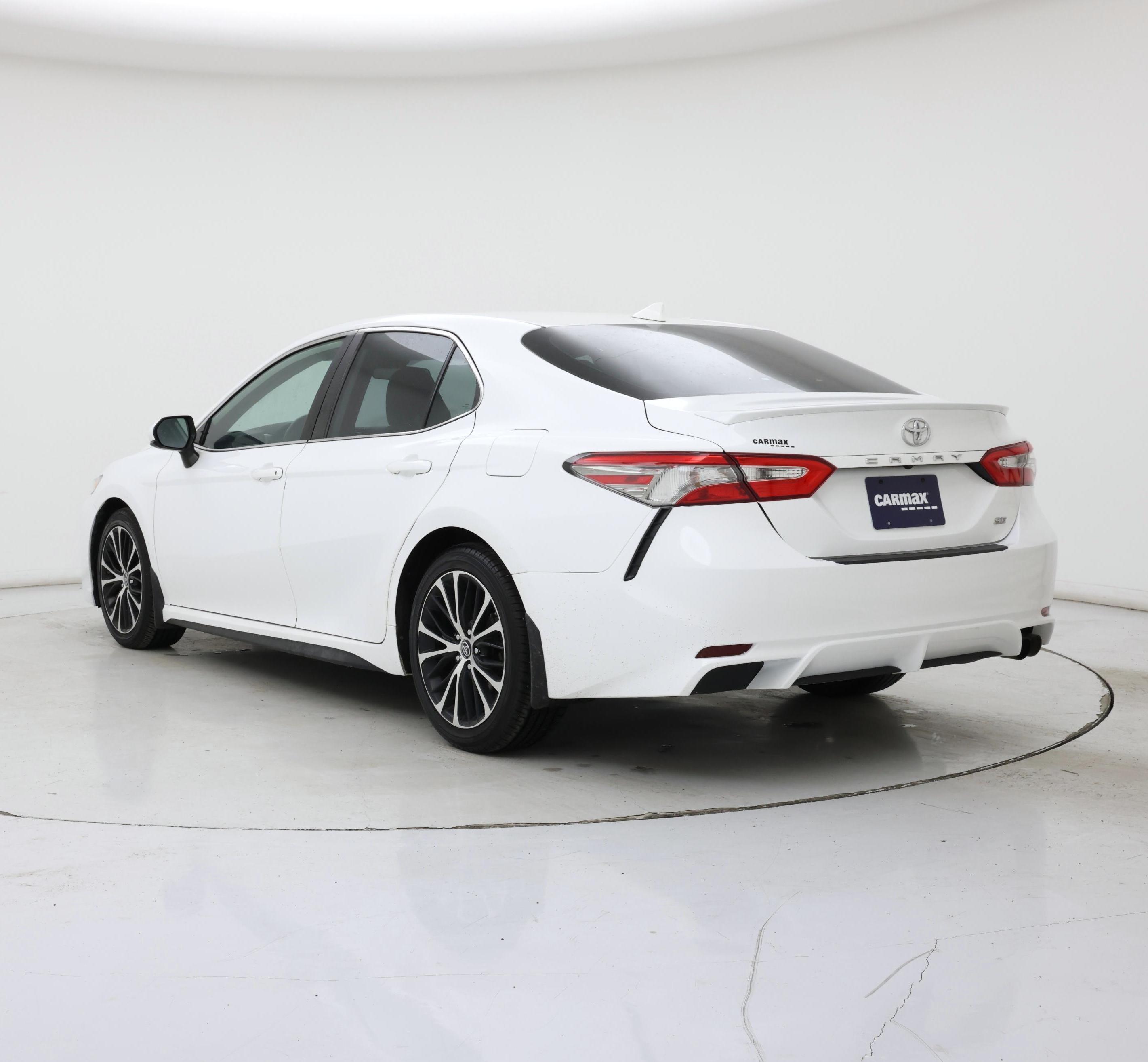 Thumbnail: 2019 Toyota Camry - 2