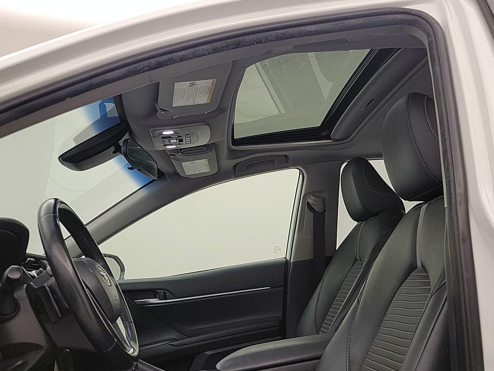 Thumbnail: 2019 Toyota Camry - 19