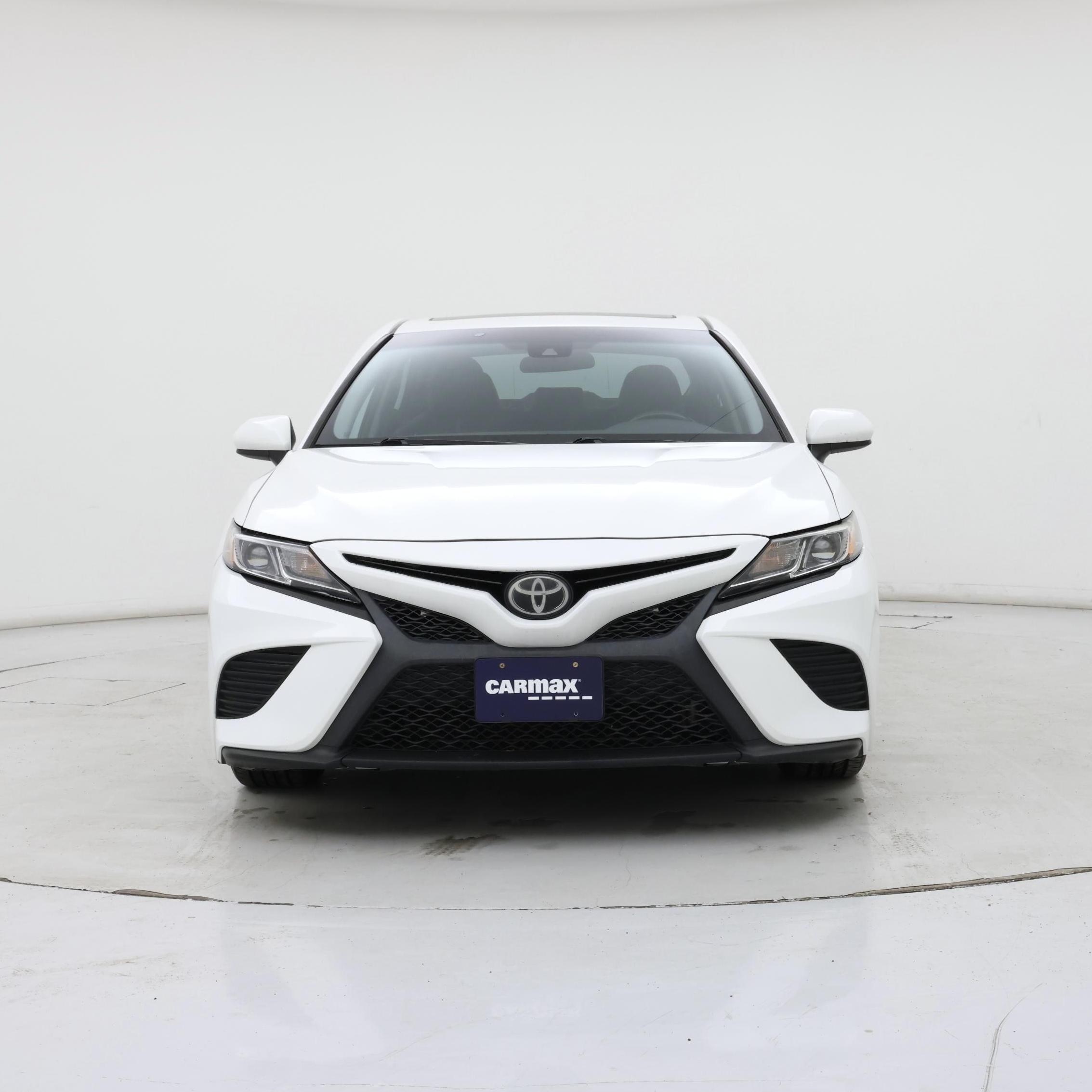 Thumbnail: 2019 Toyota Camry - 5