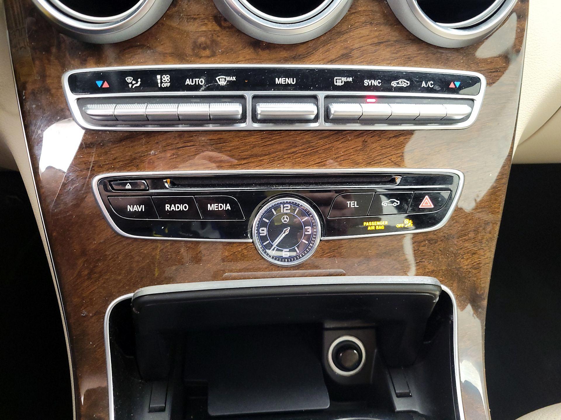 Thumbnail: 2018 Mercedes-Benz C-Class - 16