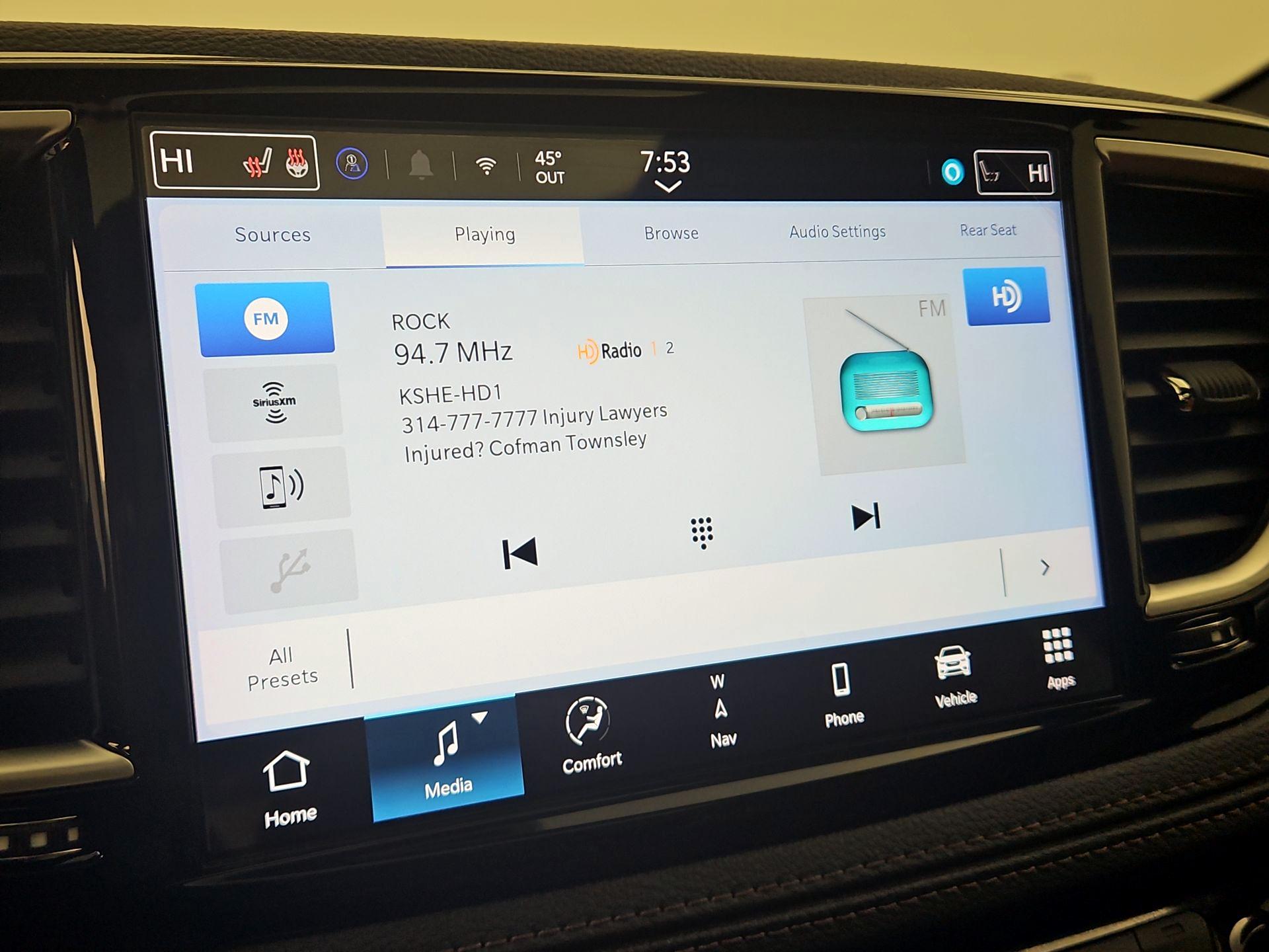 Thumbnail: 2024 Chrysler Pacifica - 16