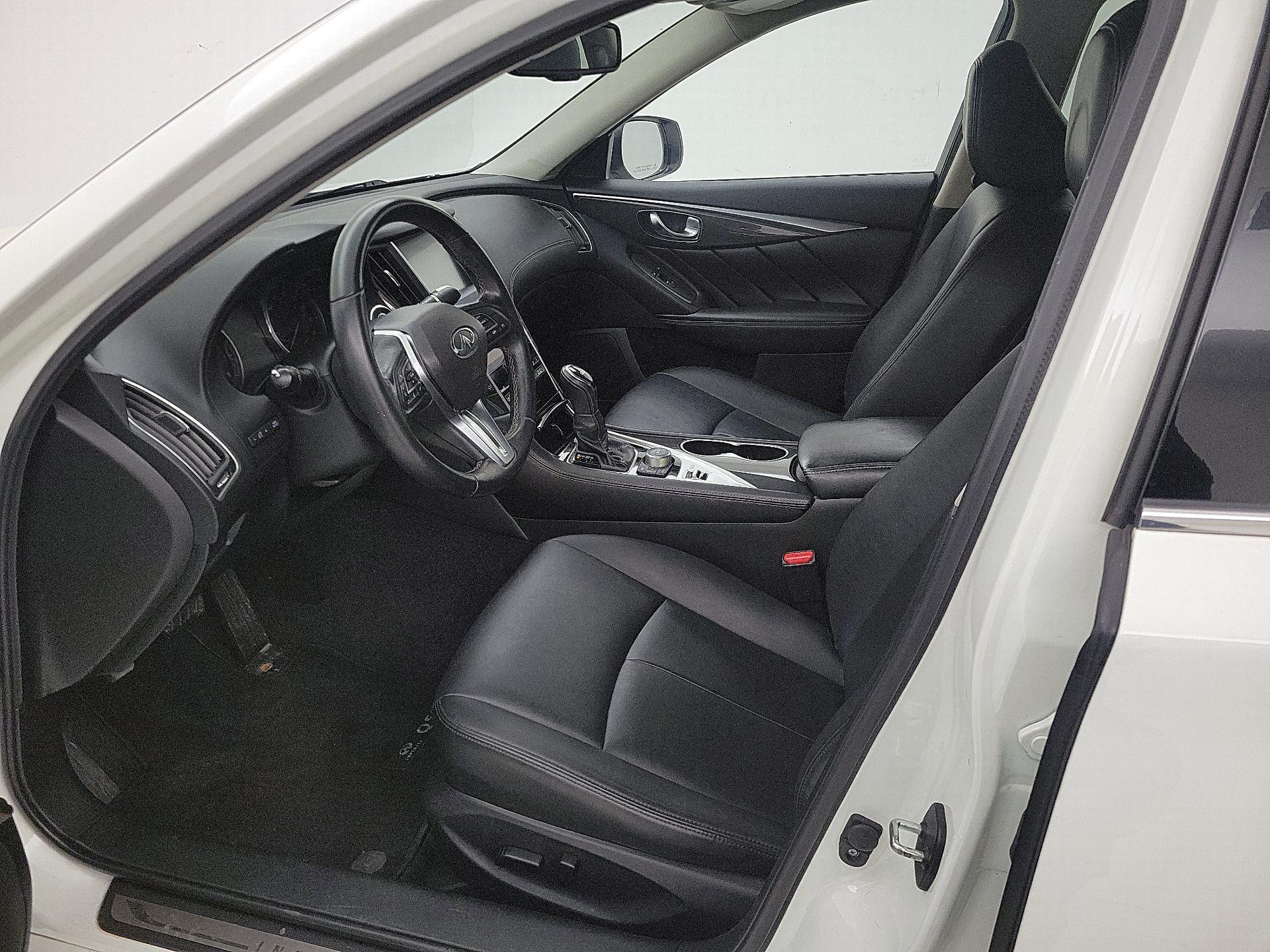 Thumbnail: 2019 INFINITI Q50 - 11