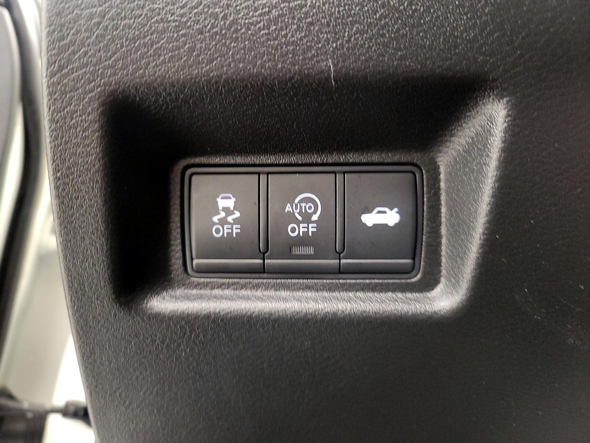 Thumbnail: 2019 INFINITI Q50 - 13