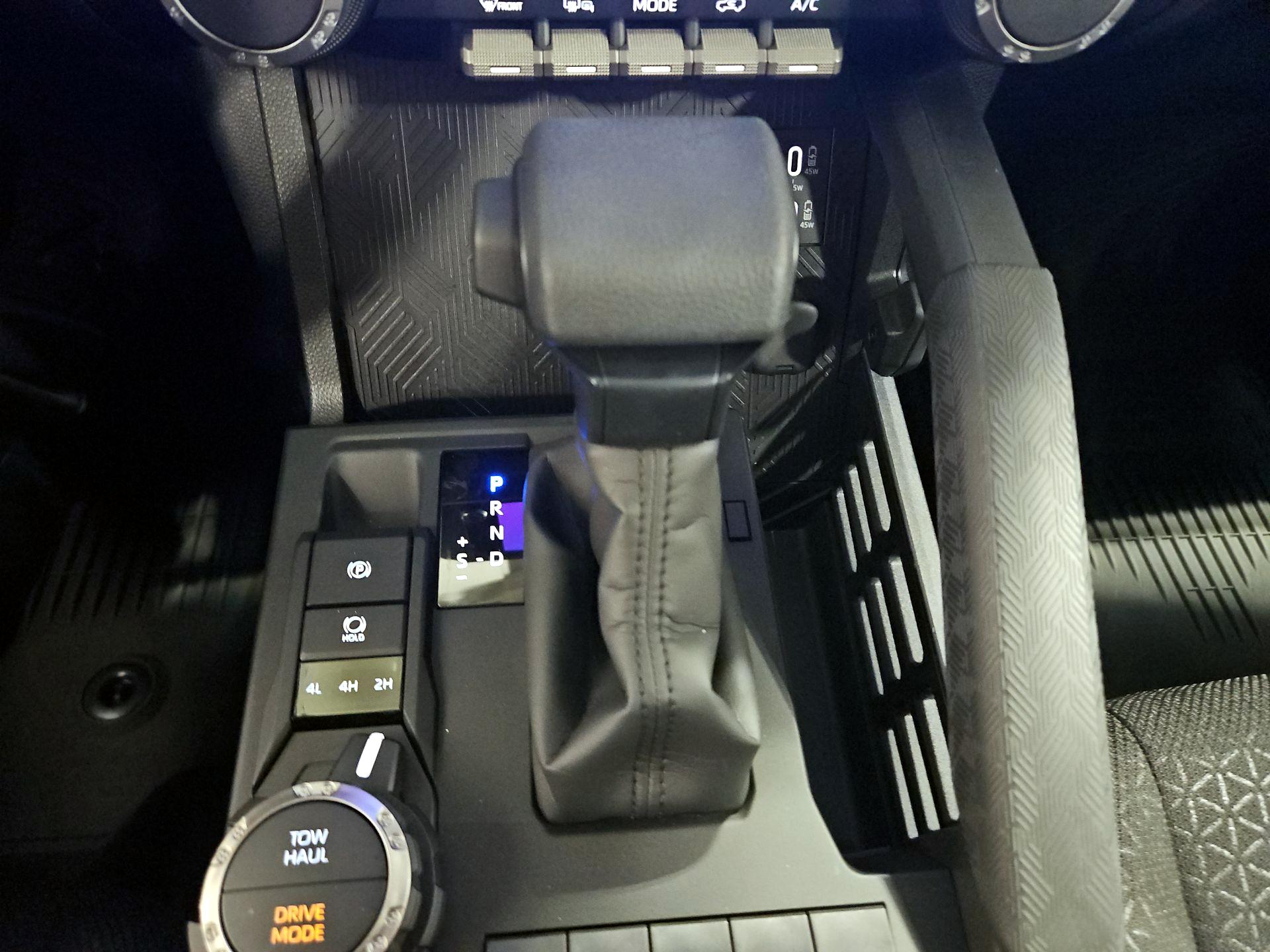 Thumbnail: 2025 Toyota 4Runner - 17