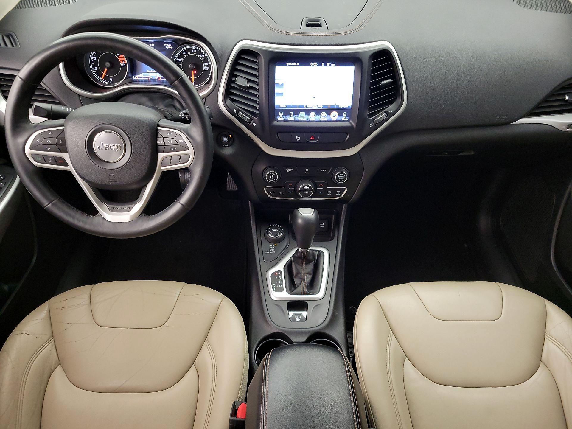 Thumbnail: 2017 Jeep Cherokee - 9