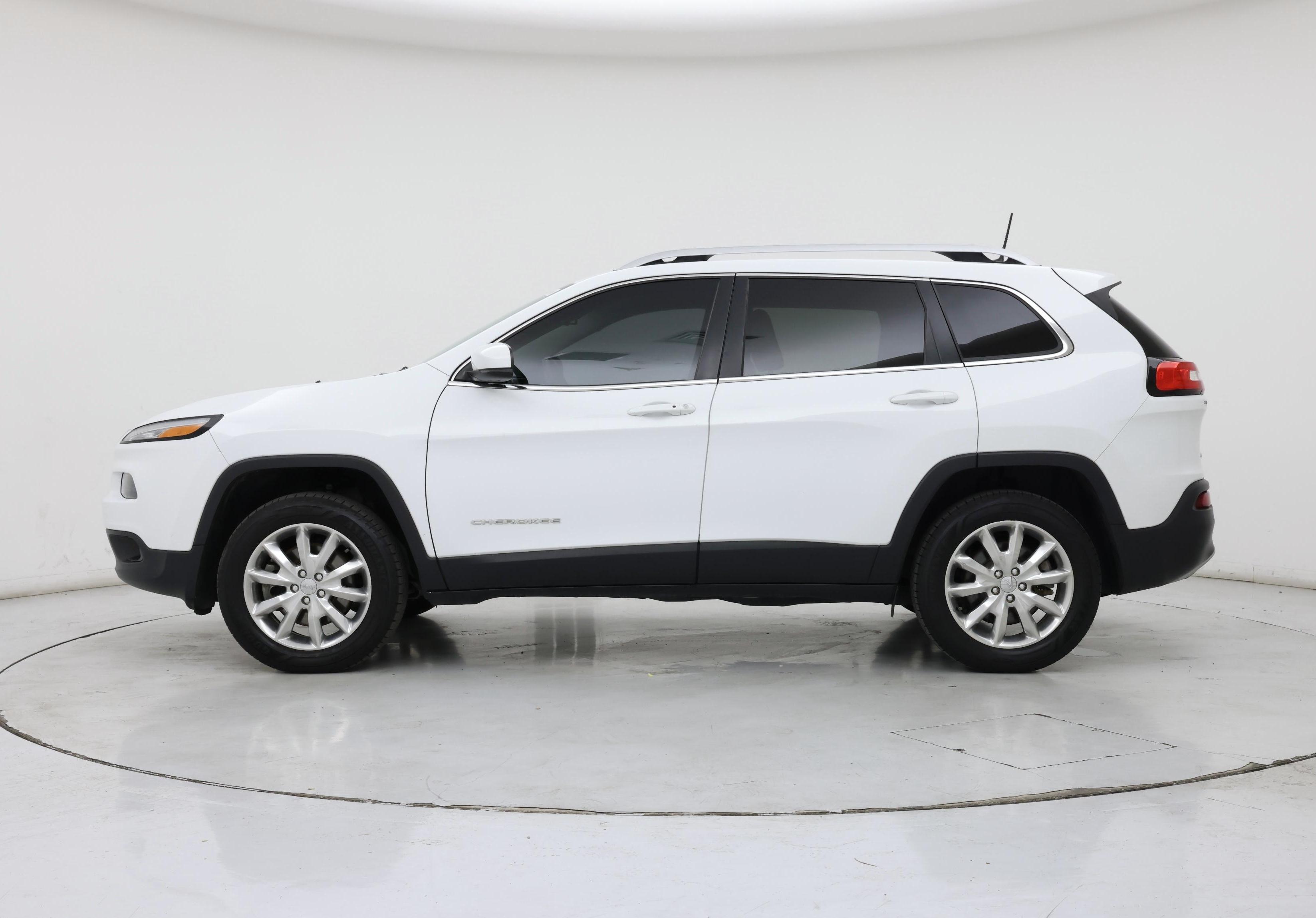 Thumbnail: 2017 Jeep Cherokee - 3