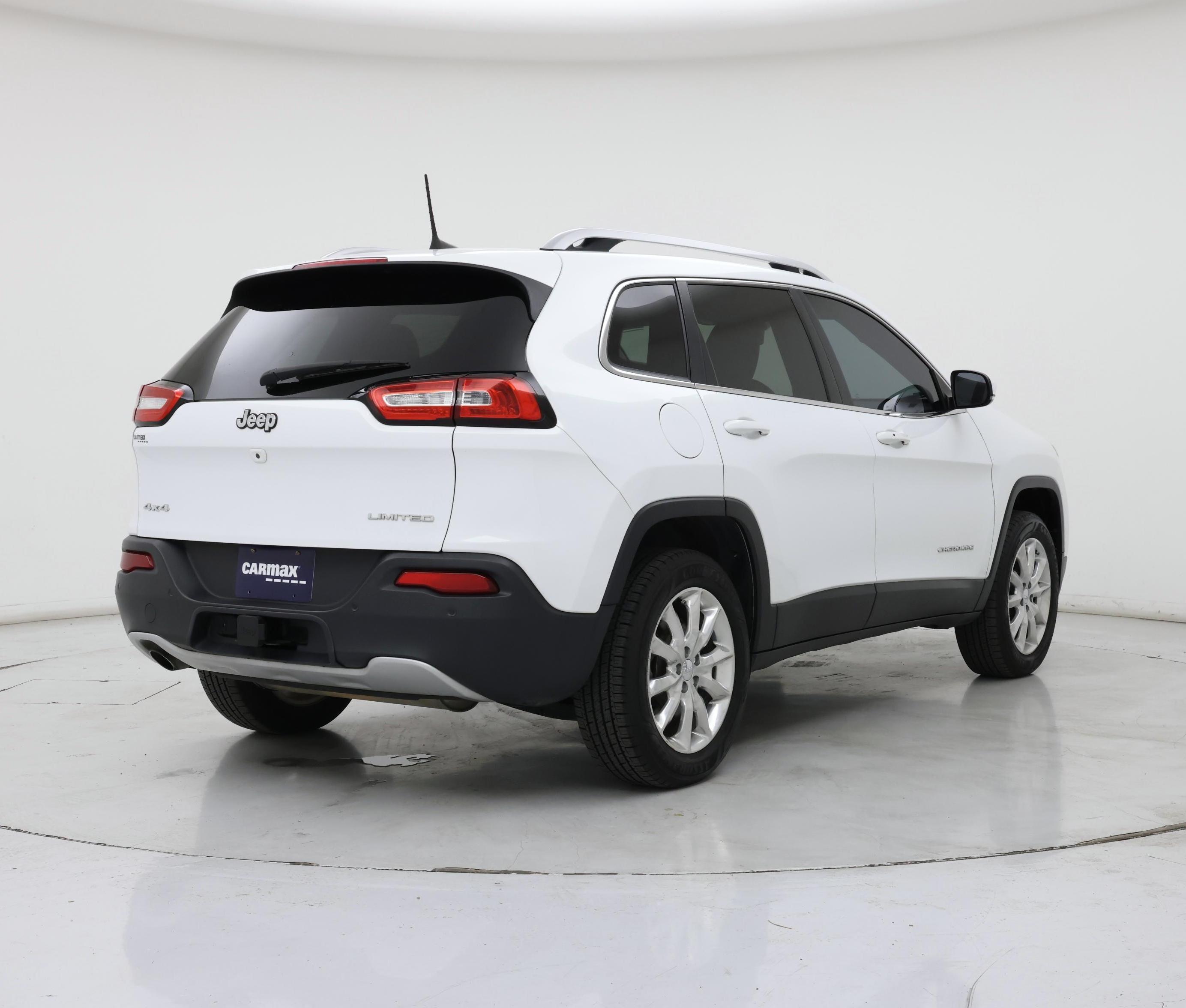 Thumbnail: 2017 Jeep Cherokee - 8