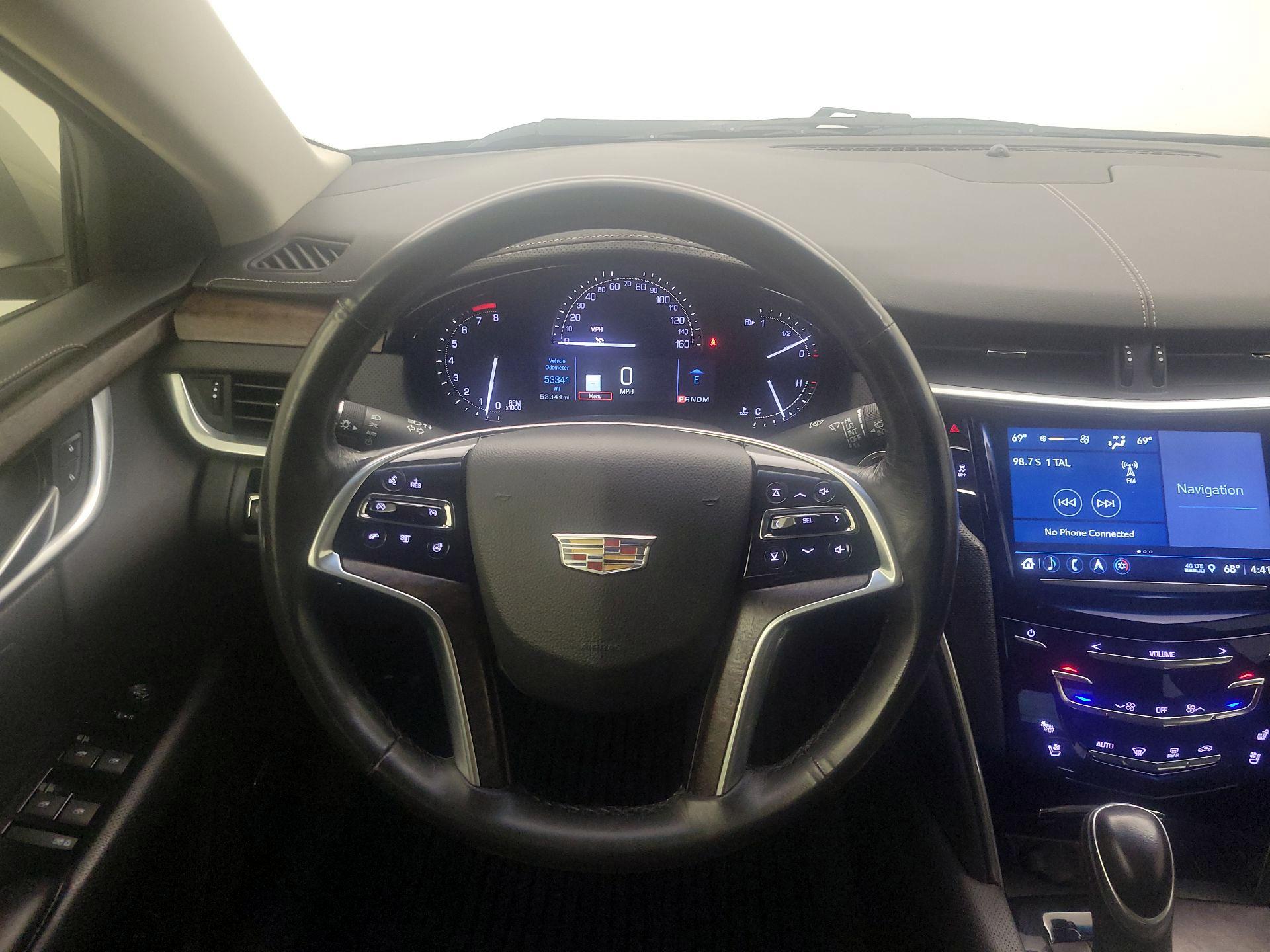 Thumbnail: 2018 Cadillac XTS - 10