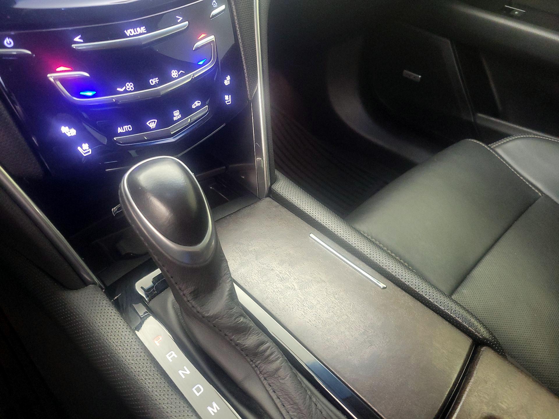 Thumbnail: 2018 Cadillac XTS - 17