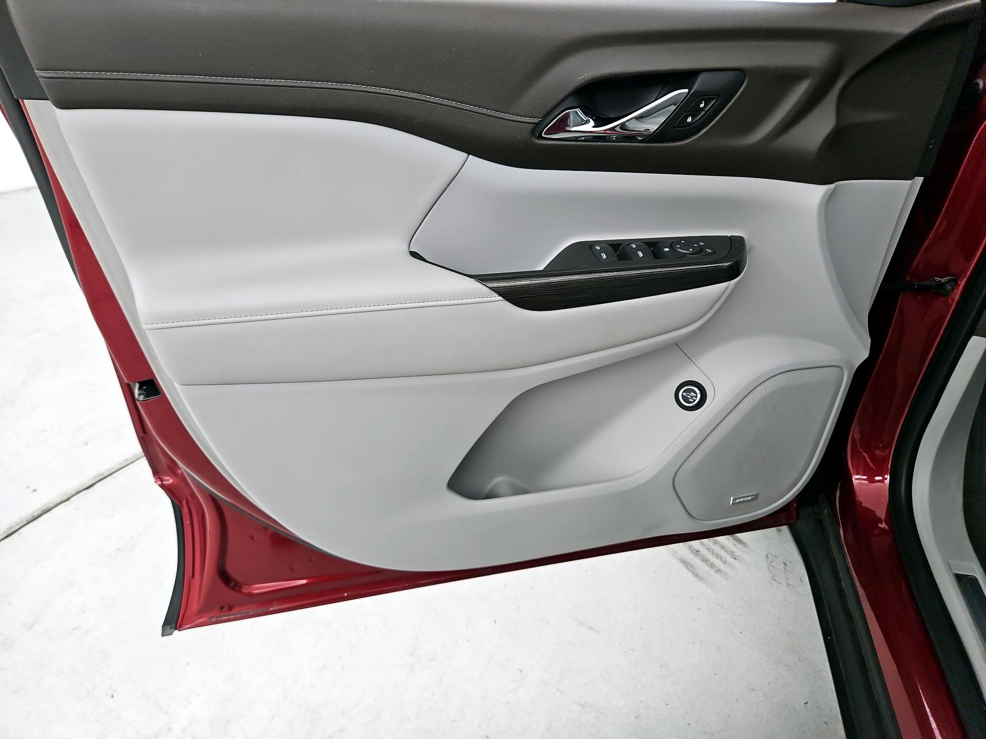 Thumbnail: 2020 GMC Acadia - 12