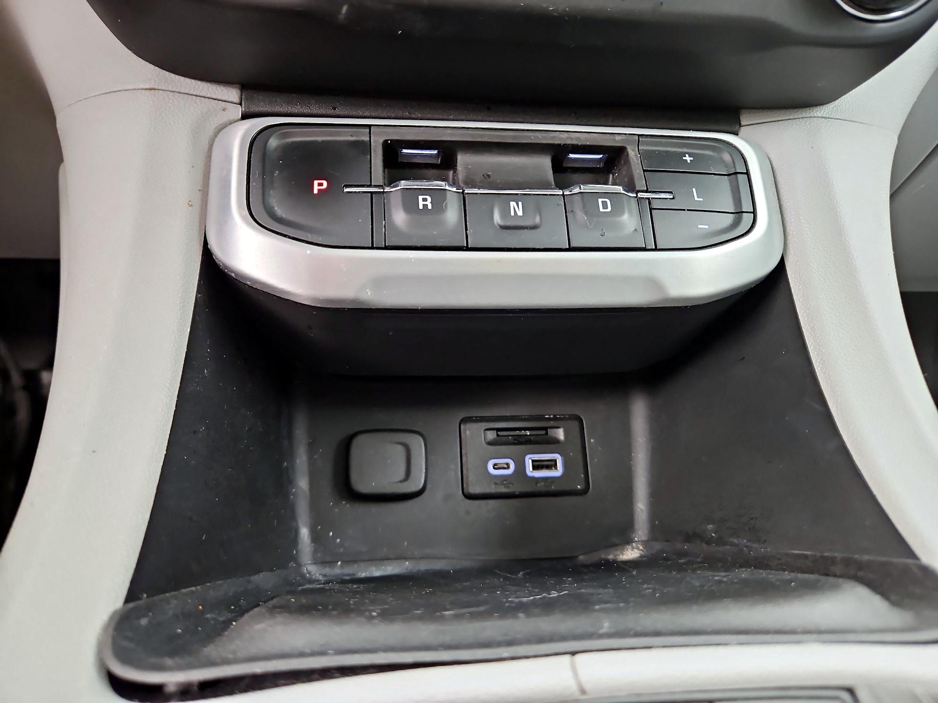 Thumbnail: 2020 GMC Acadia - 17