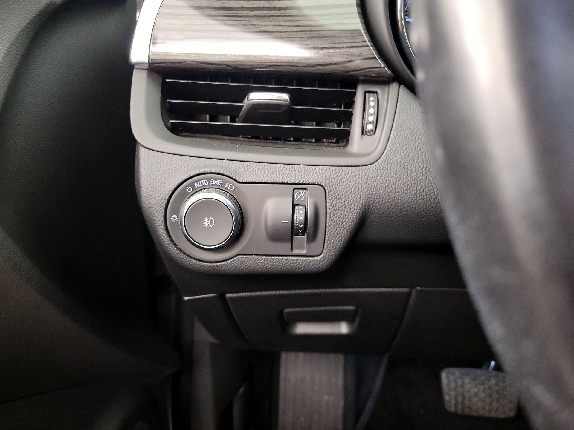 Thumbnail: 2017 Buick Envision - 13