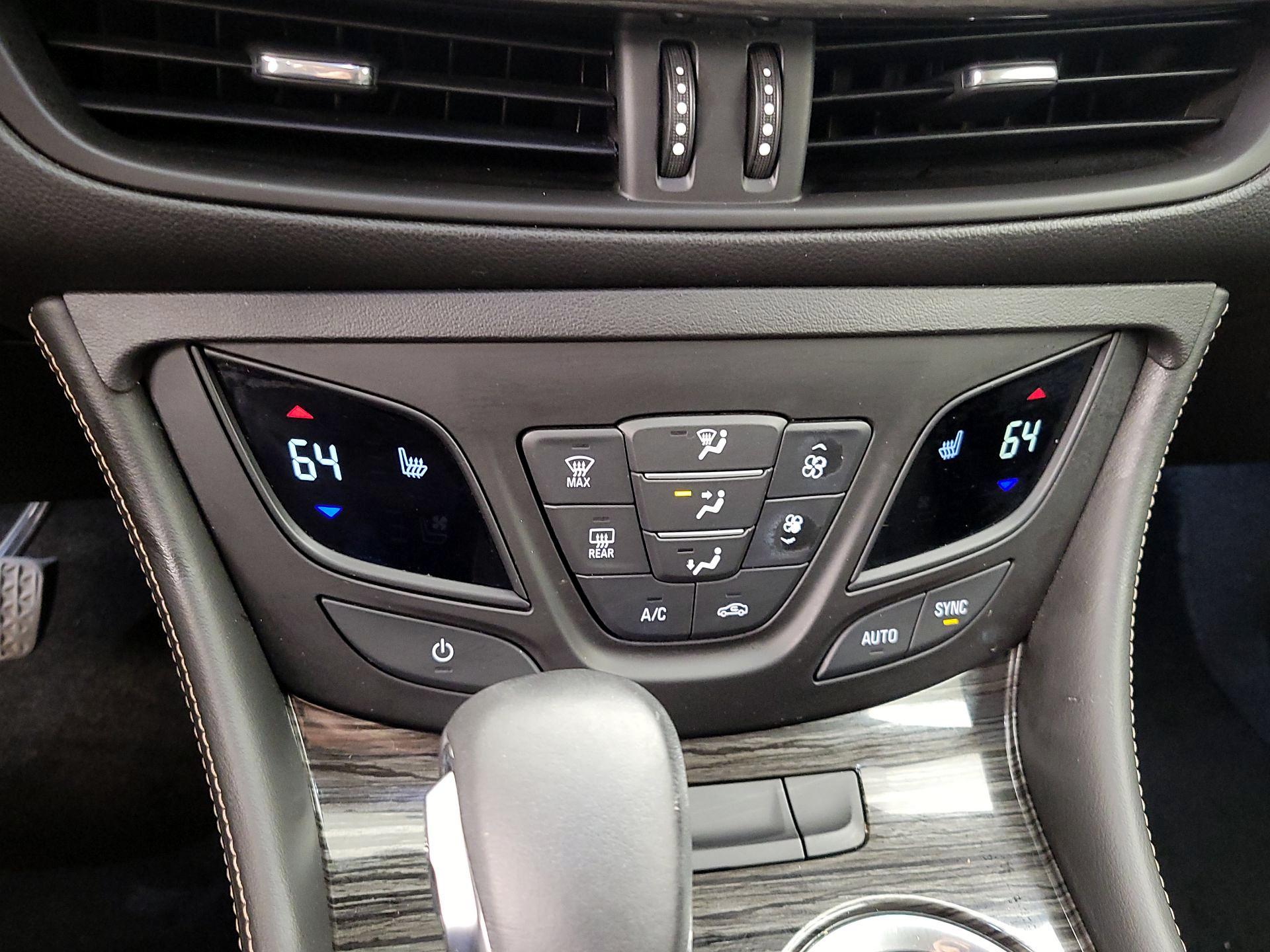 Thumbnail: 2017 Buick Envision - 16