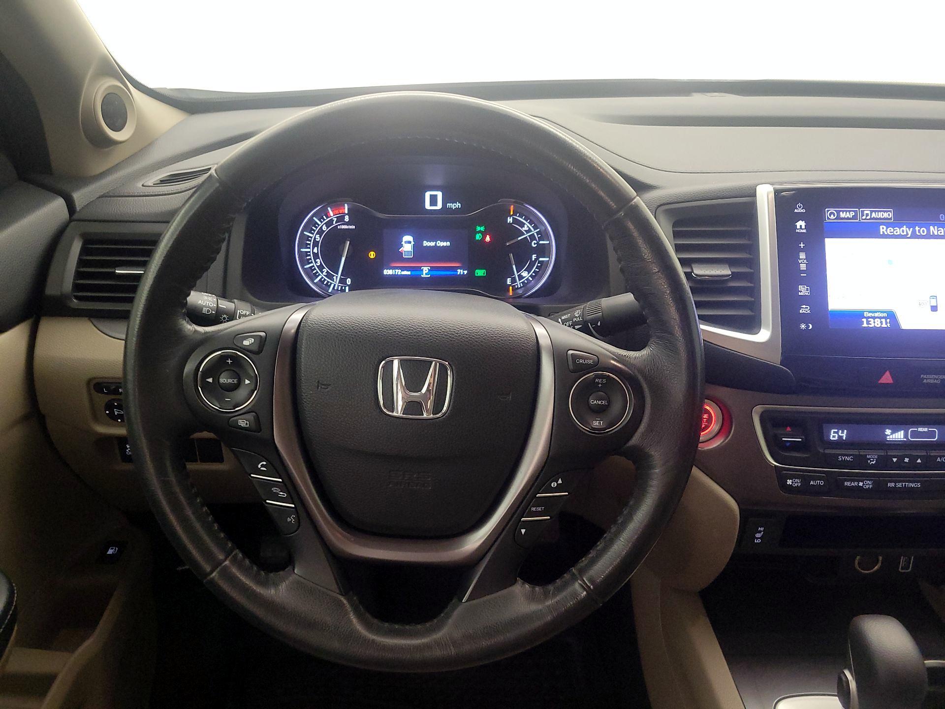 Thumbnail: 2019 Honda Ridgeline - 10