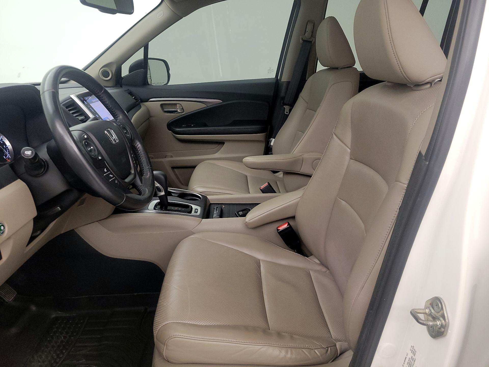 Thumbnail: 2019 Honda Ridgeline - 11