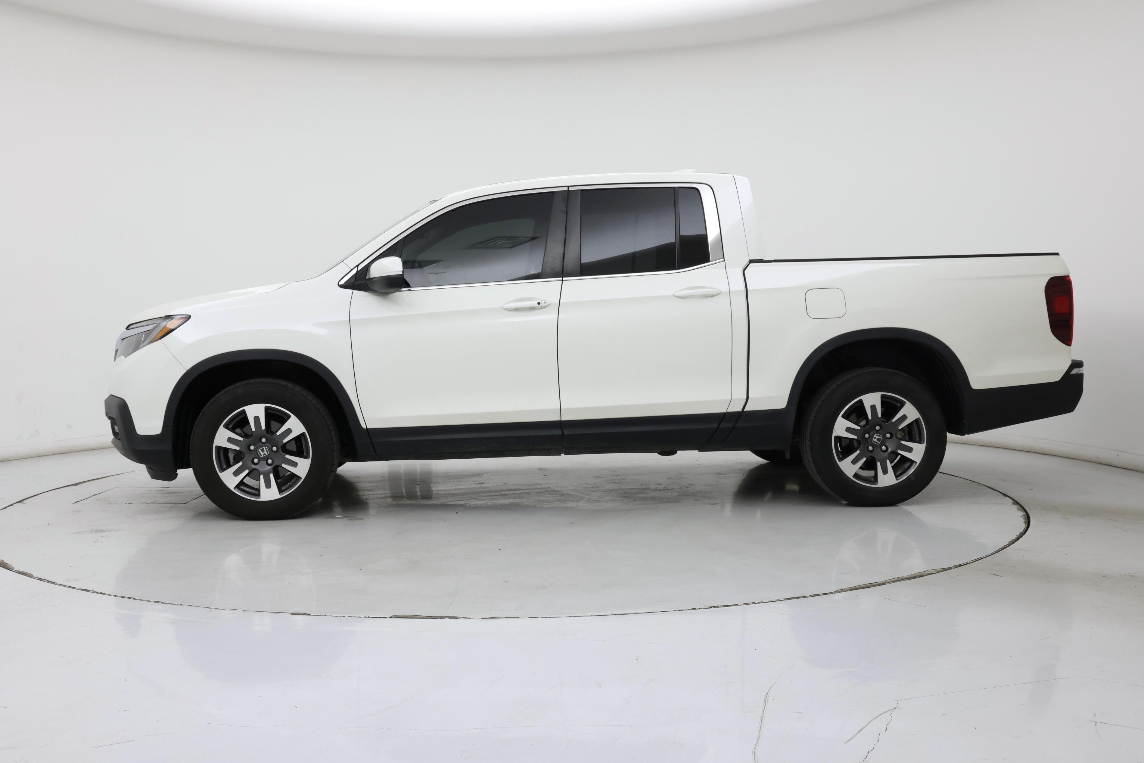 Thumbnail: 2019 Honda Ridgeline - 3