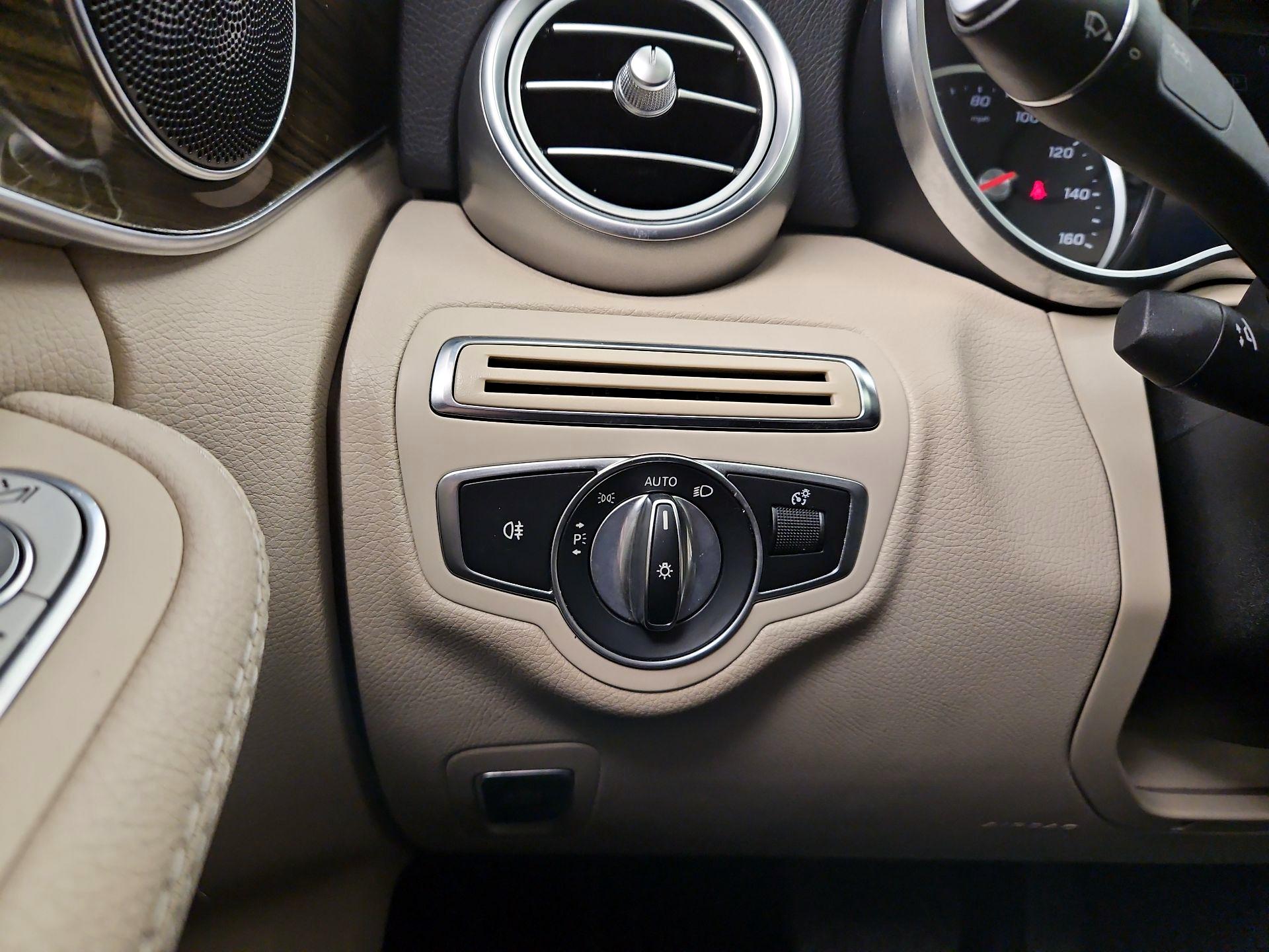 Thumbnail: 2019 Mercedes-Benz C-Class - 13