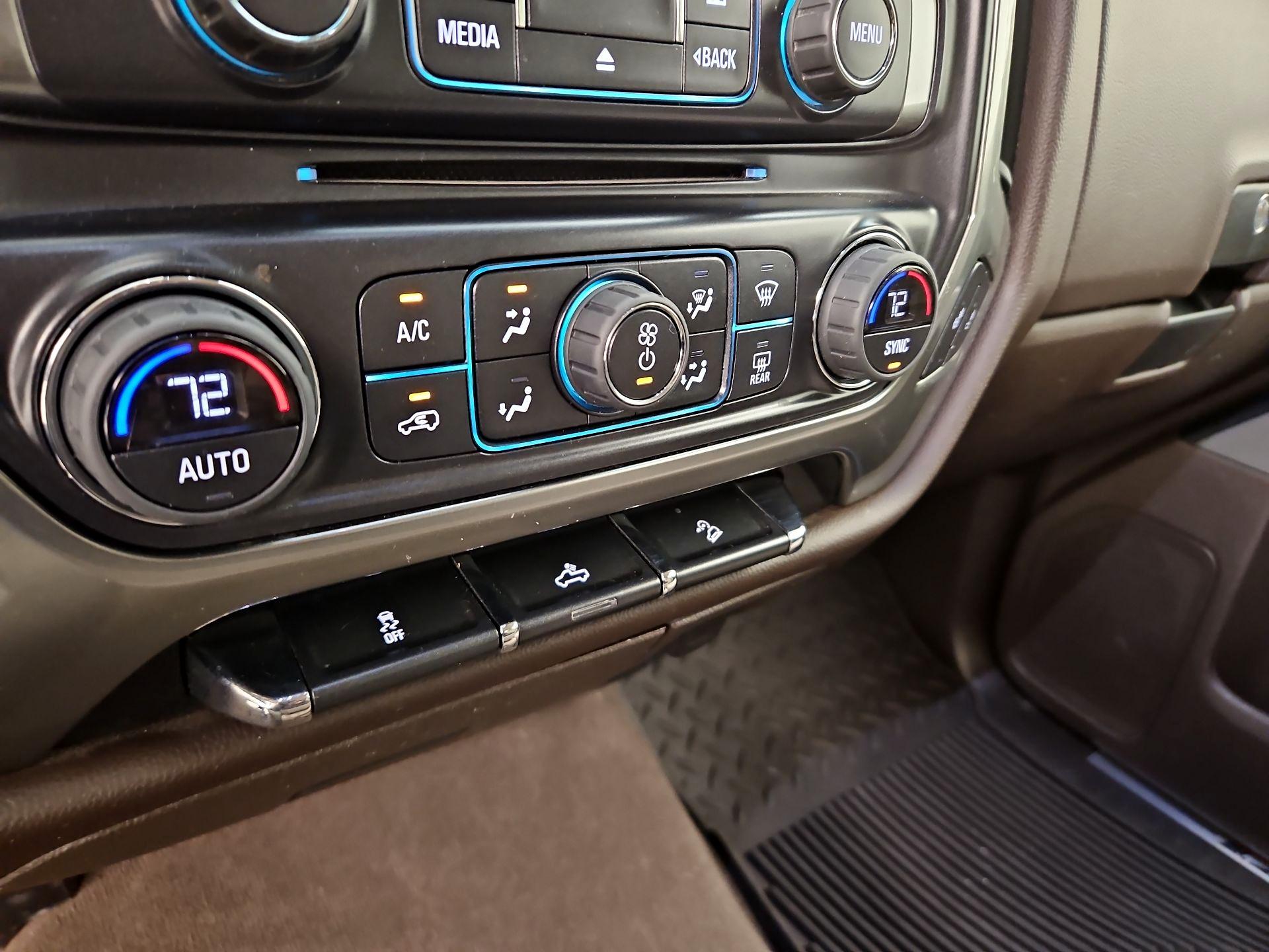 Thumbnail: 2018 Chevrolet Silverado 1500 - 16