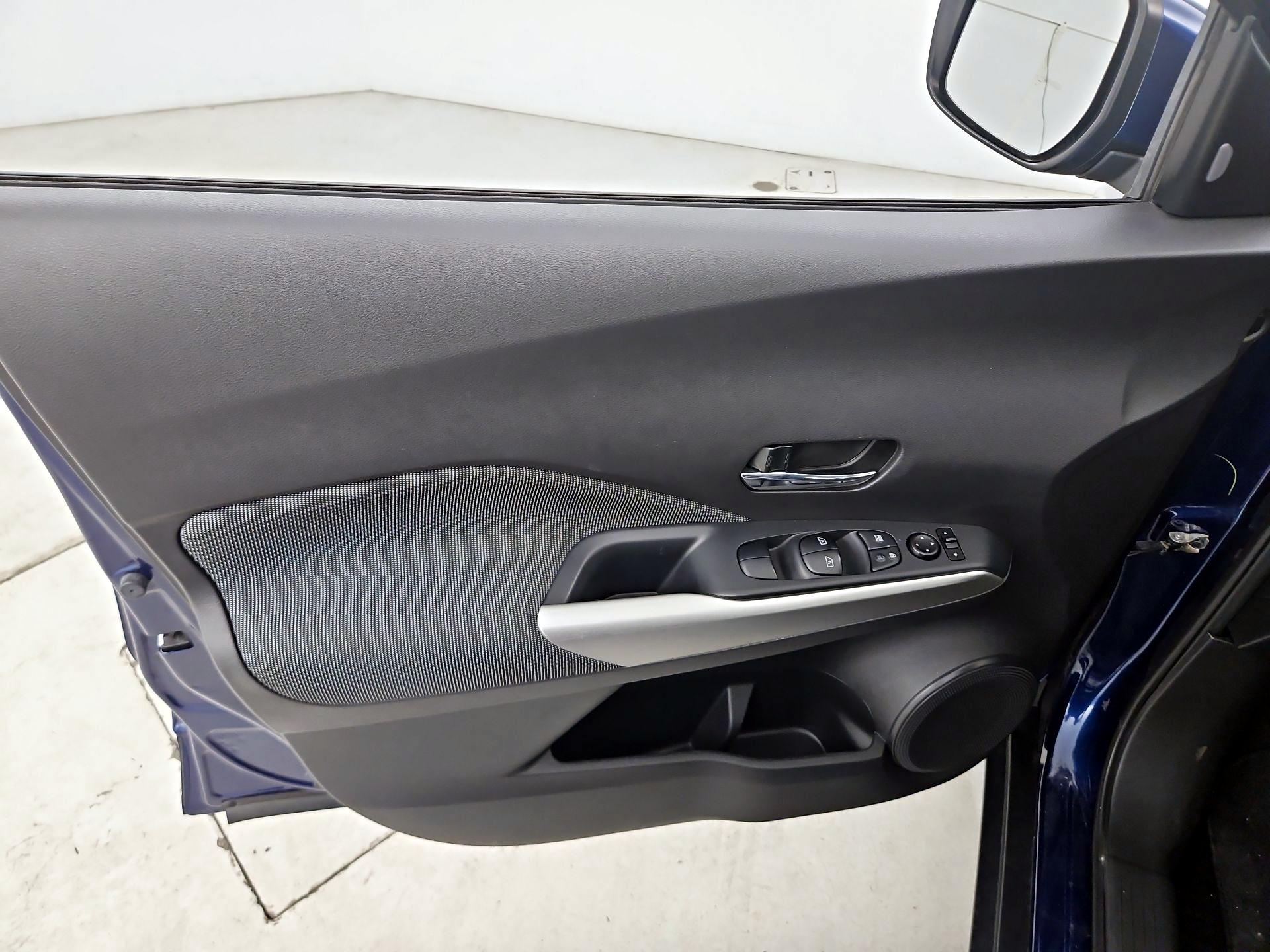 Thumbnail: 2020 Nissan Kicks - 12