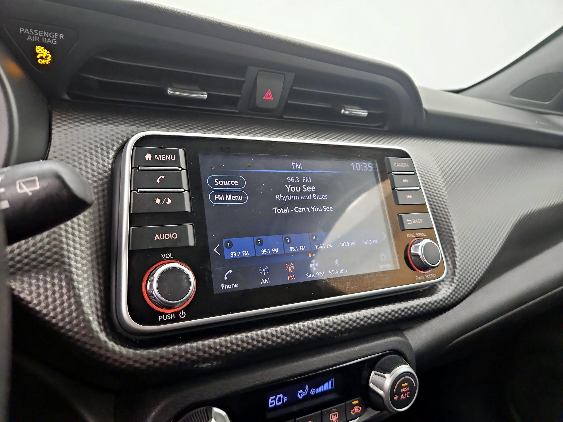 Thumbnail: 2020 Nissan Kicks - 14